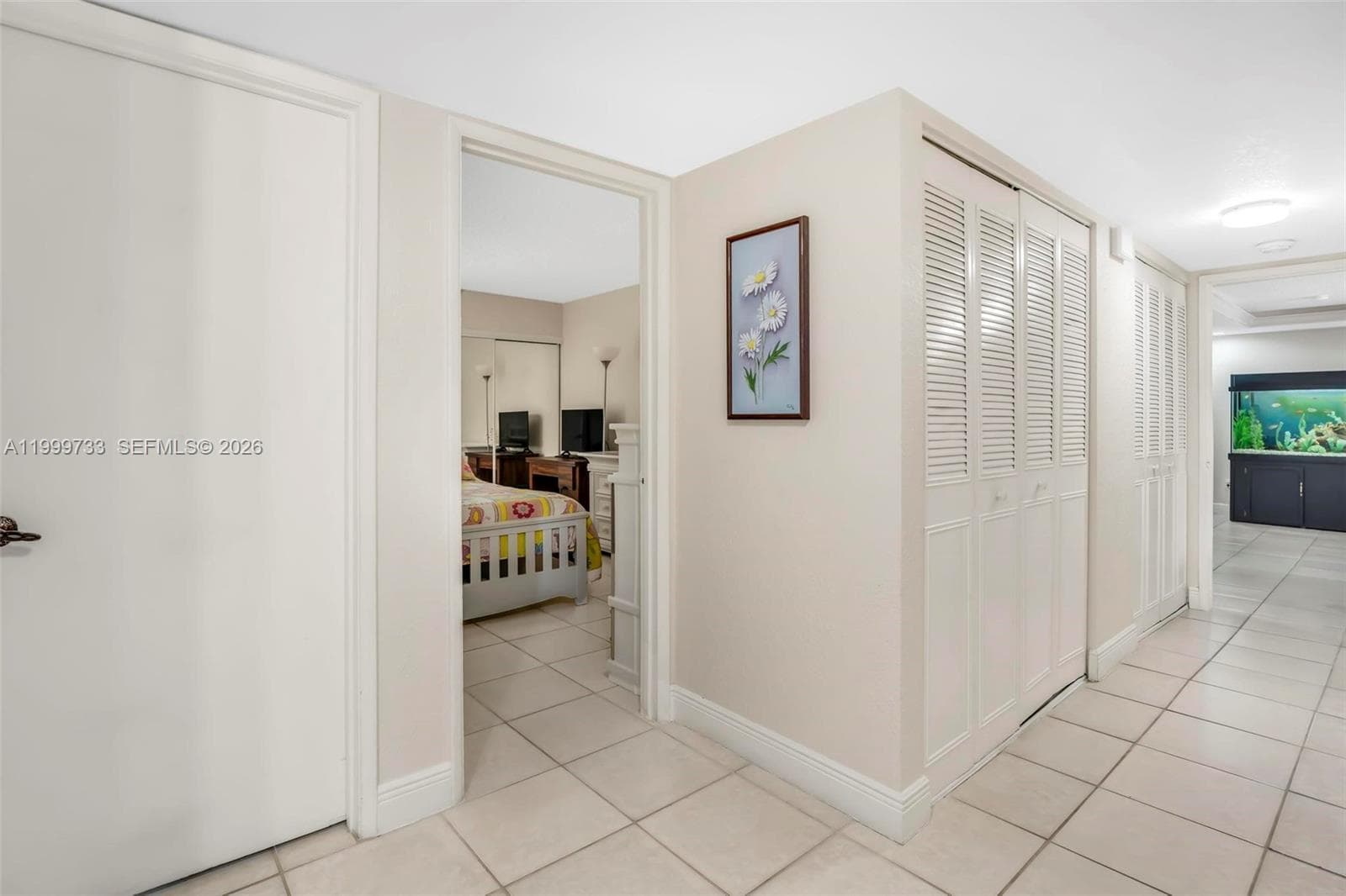 9210 Fontainebleau Blvd # 104, Miami FL 33172 — 25