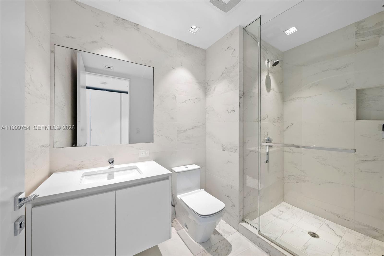 1000 Biscayne Blvd # 1201, Miami FL 33132 — 62