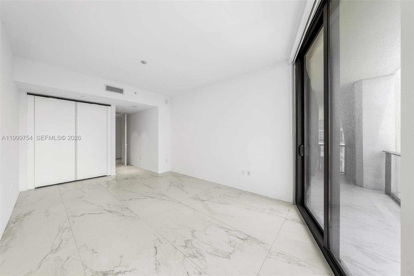 1000 Biscayne Blvd # 1201, Miami FL 33132 — 23