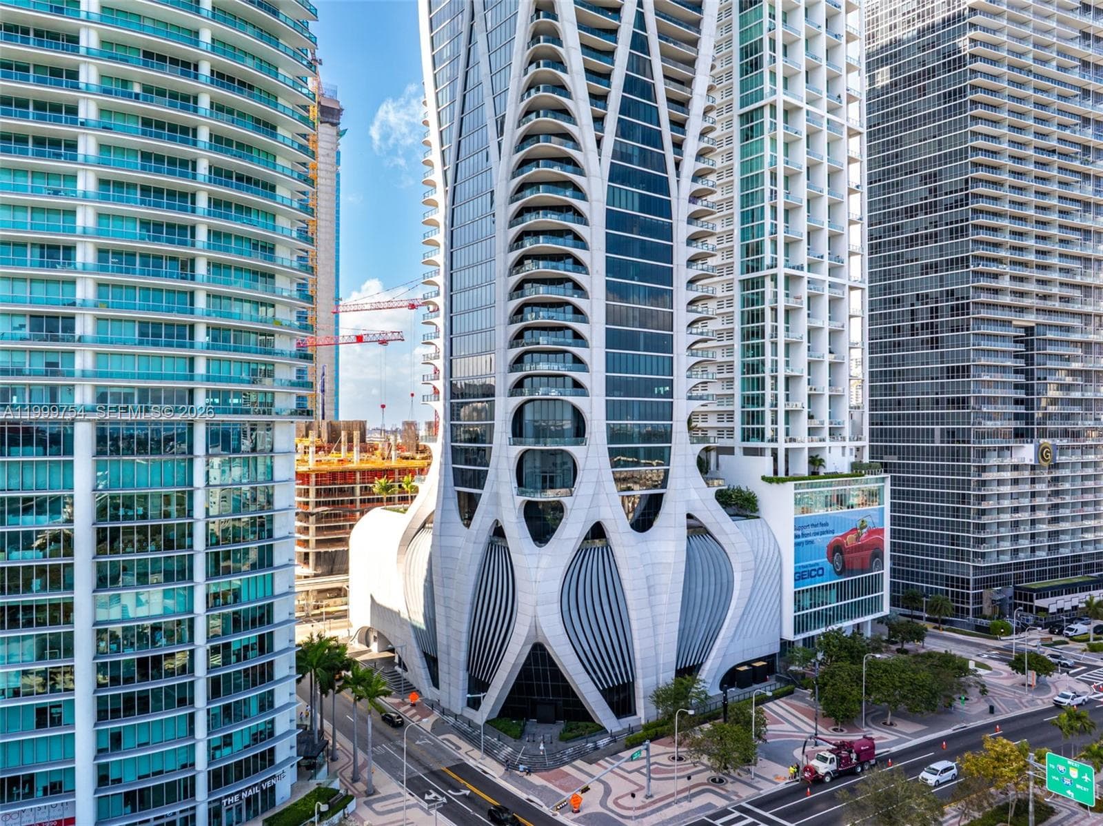 1000 Biscayne Blvd # 1201, Miami FL 33132 — 32