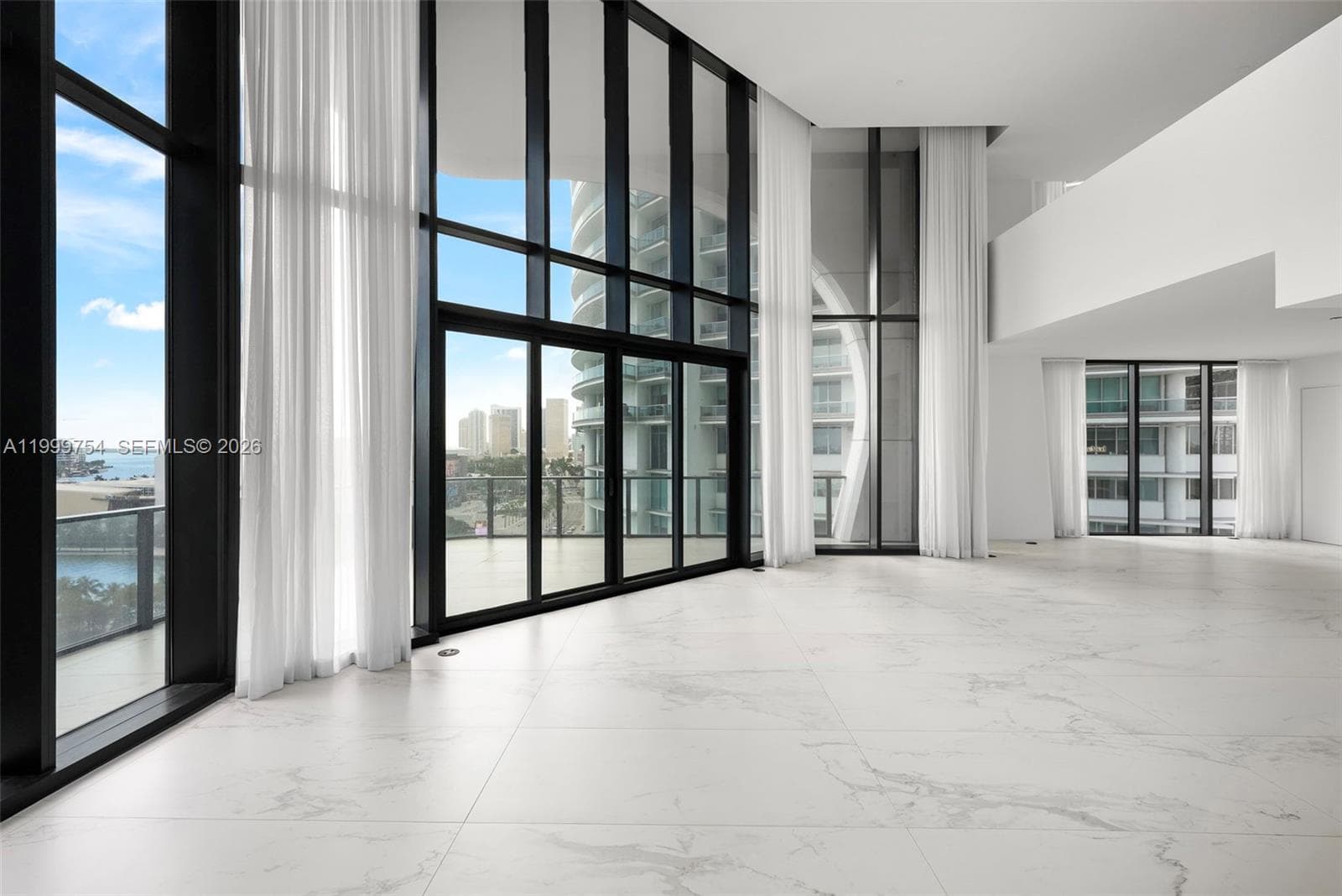 1000 Biscayne Blvd # 1201, Miami FL 33132 — 71