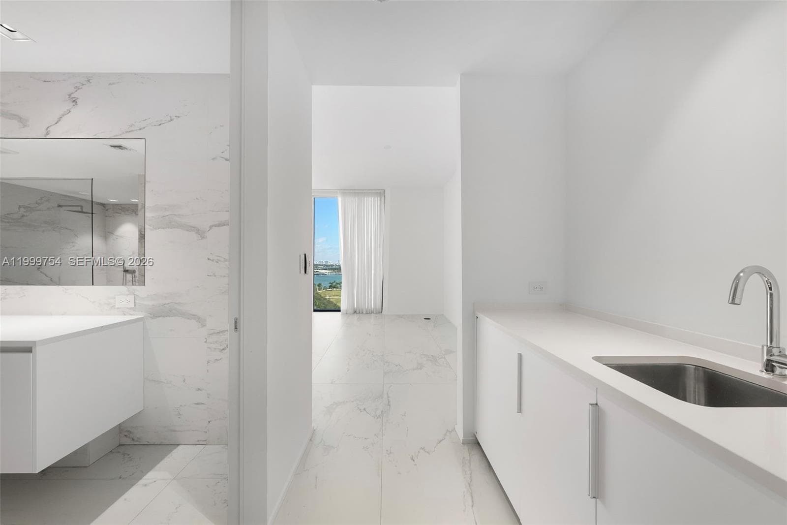 1000 Biscayne Blvd # 1201, Miami FL 33132 — 89