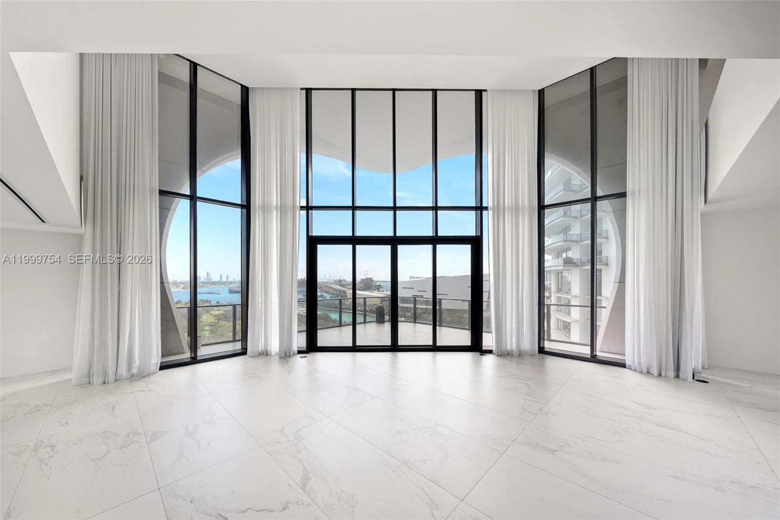 1000 Biscayne Blvd # 1201, Miami FL 33132 — 86
