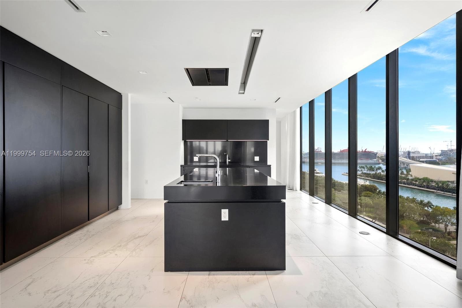 1000 Biscayne Blvd # 1201, Miami FL 33132 — 11
