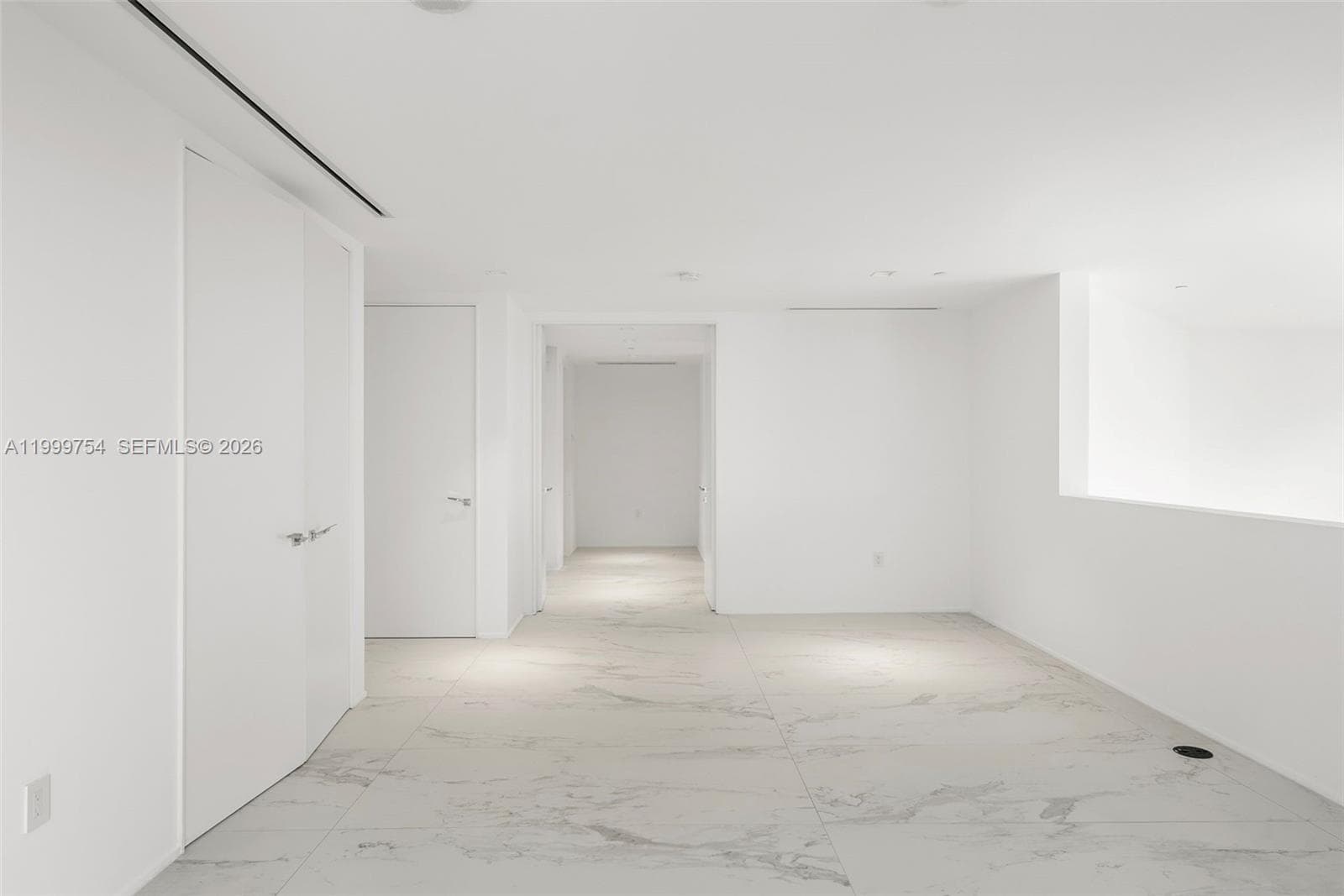 1000 Biscayne Blvd # 1201, Miami FL 33132 — 31