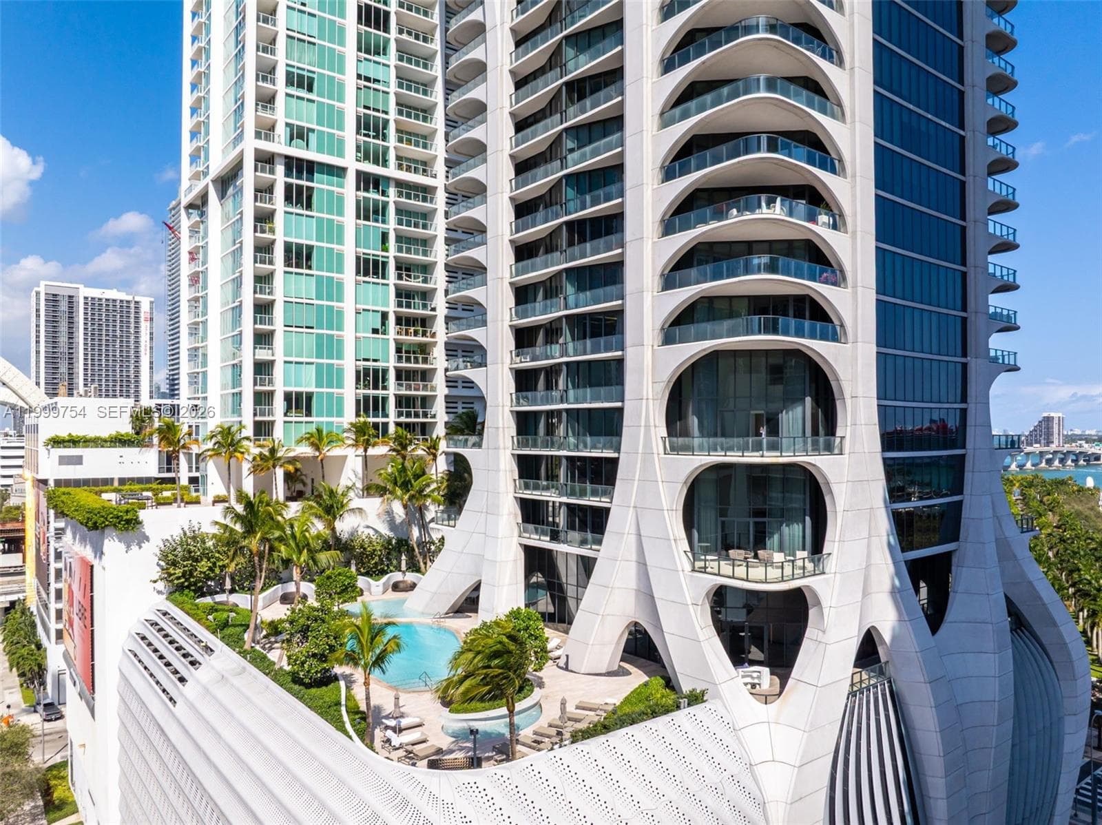 1000 Biscayne Blvd # 1201, Miami FL 33132 — 60