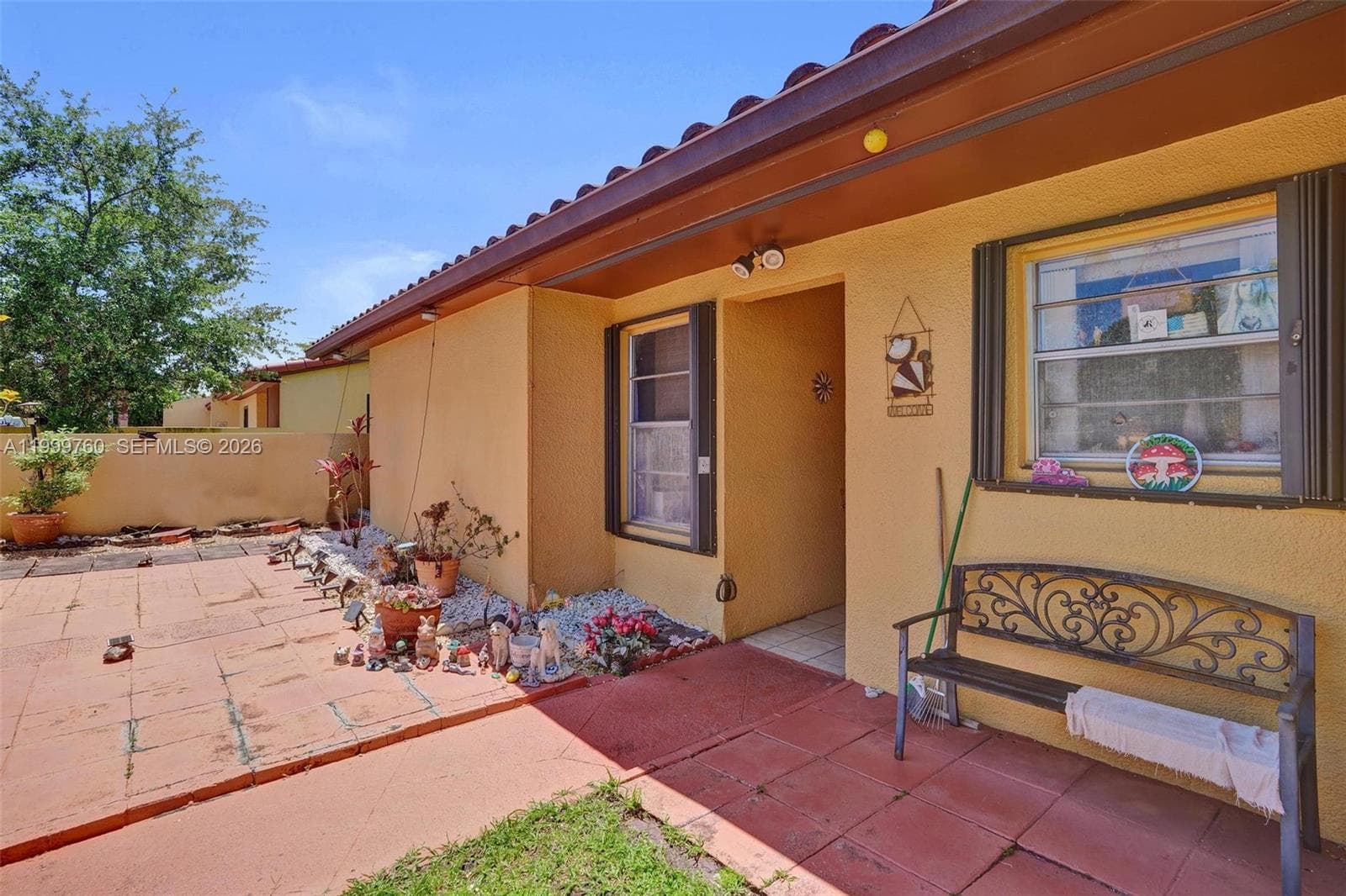 8618 SW 148th Pl, Miami FL 33193 — 1