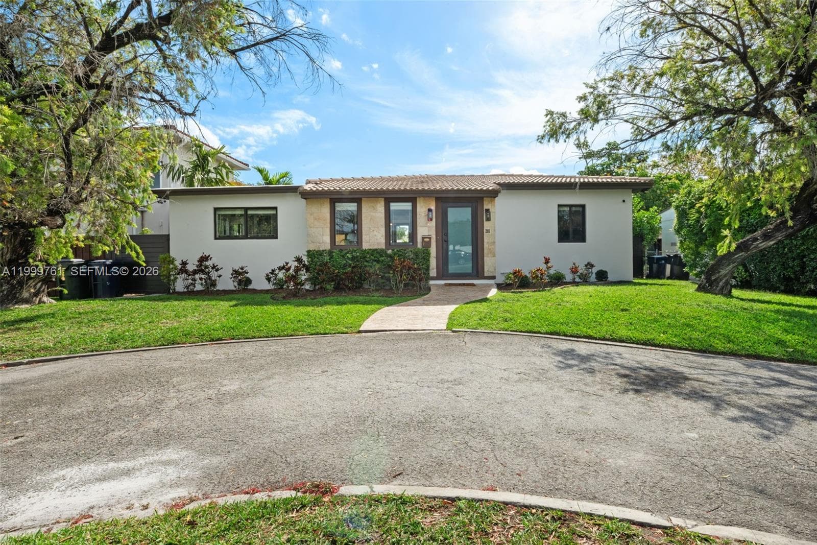 281 Pocatella St, Miami Springs FL 33166 — 1