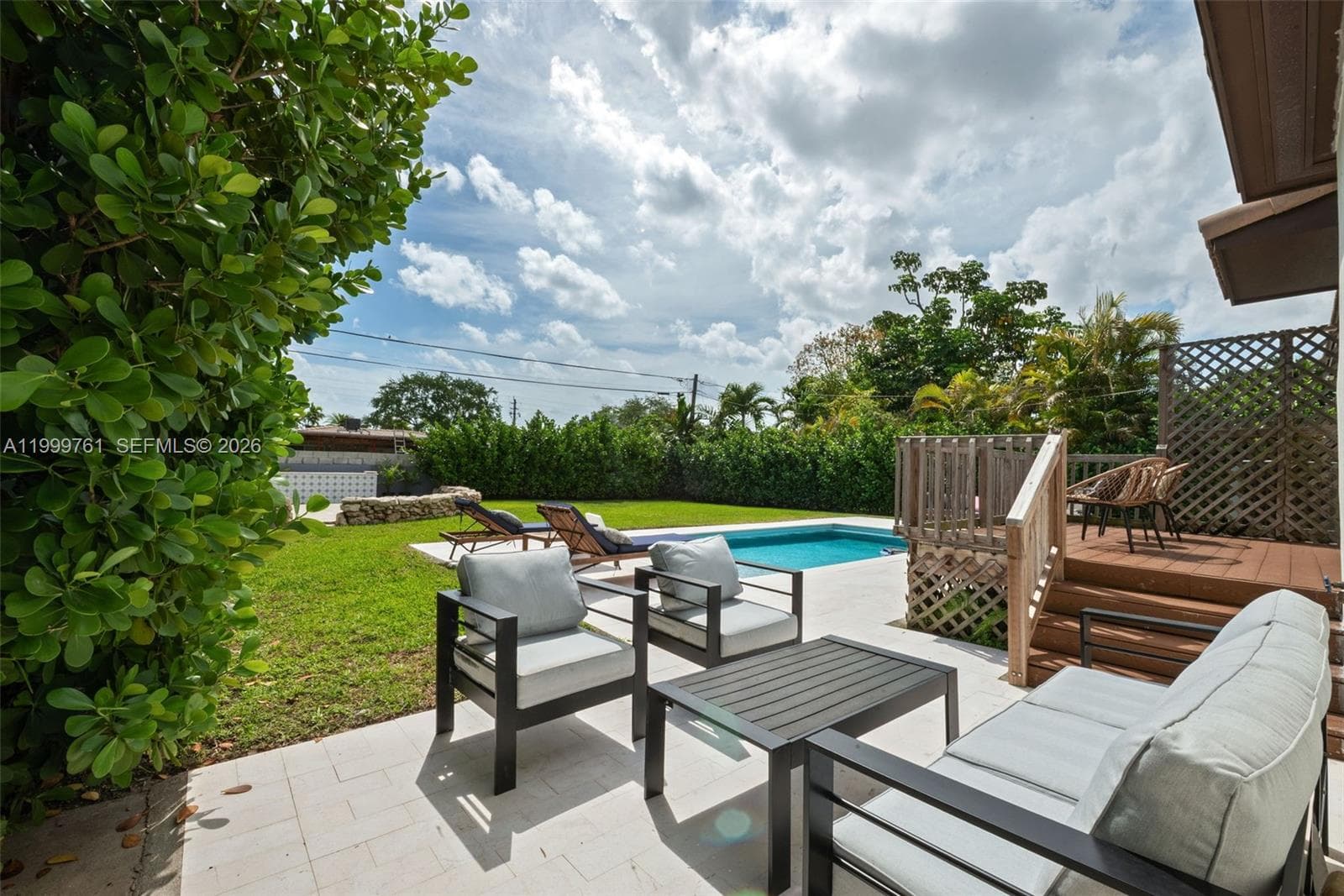 281 Pocatella St, Miami Springs FL 33166 — 24