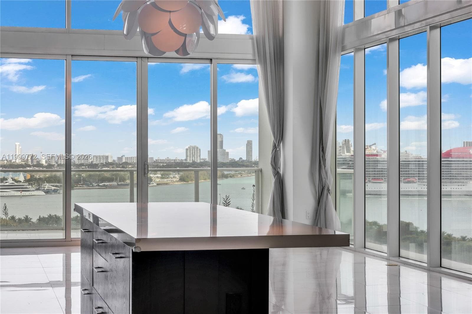 1040 Biscayne Blvd # 1001, Miami FL 33132 — 10