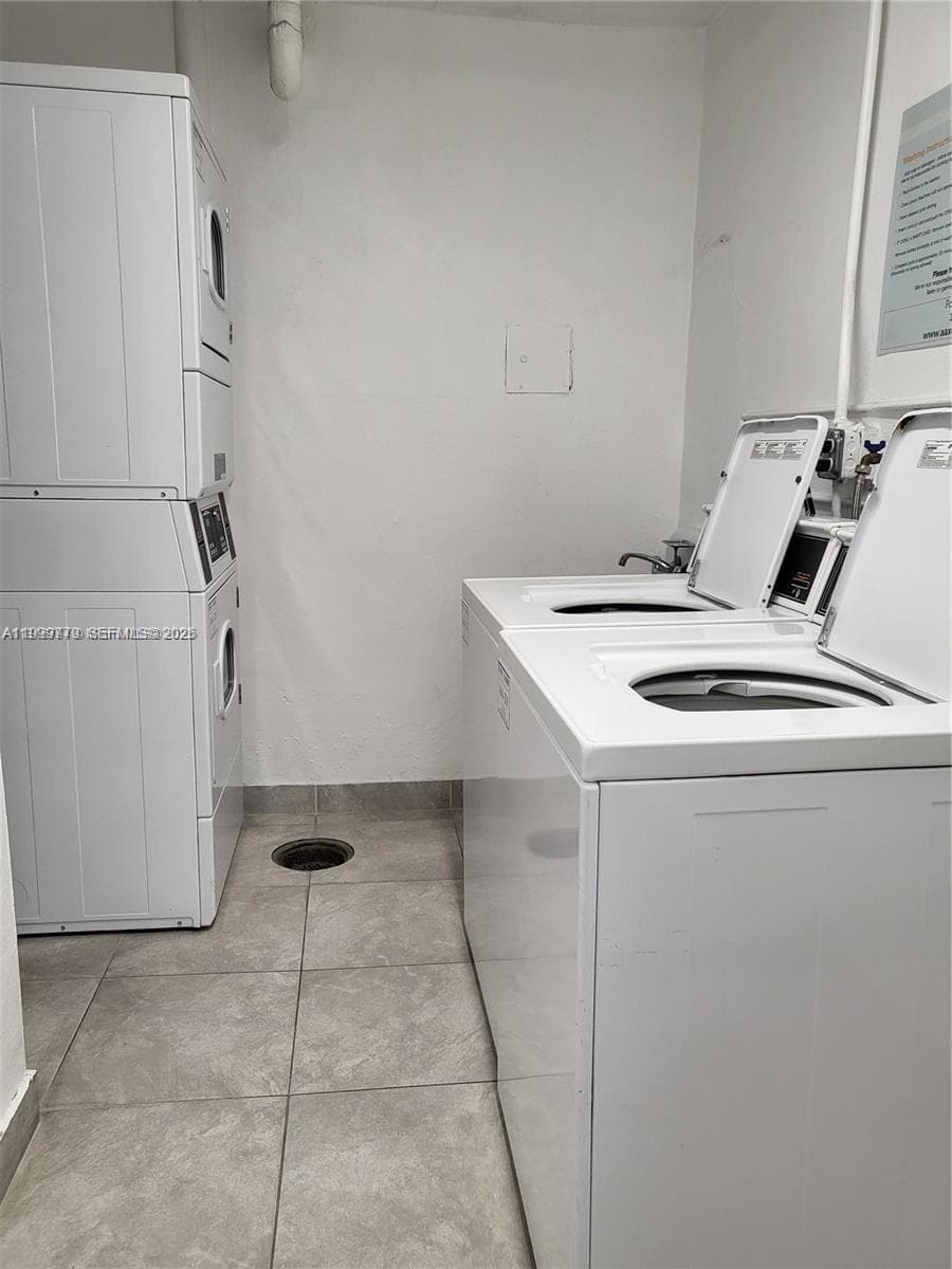 1865 79th St Cswy # 8E, North Bay Village FL 33141 — 20