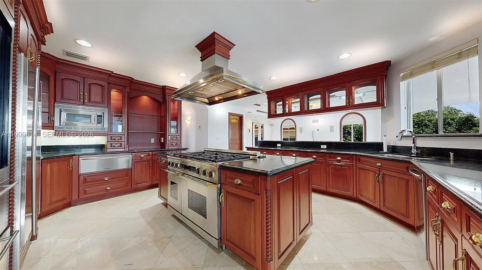 1131 Stillwater Dr, Miami Beach FL 33141 — 12