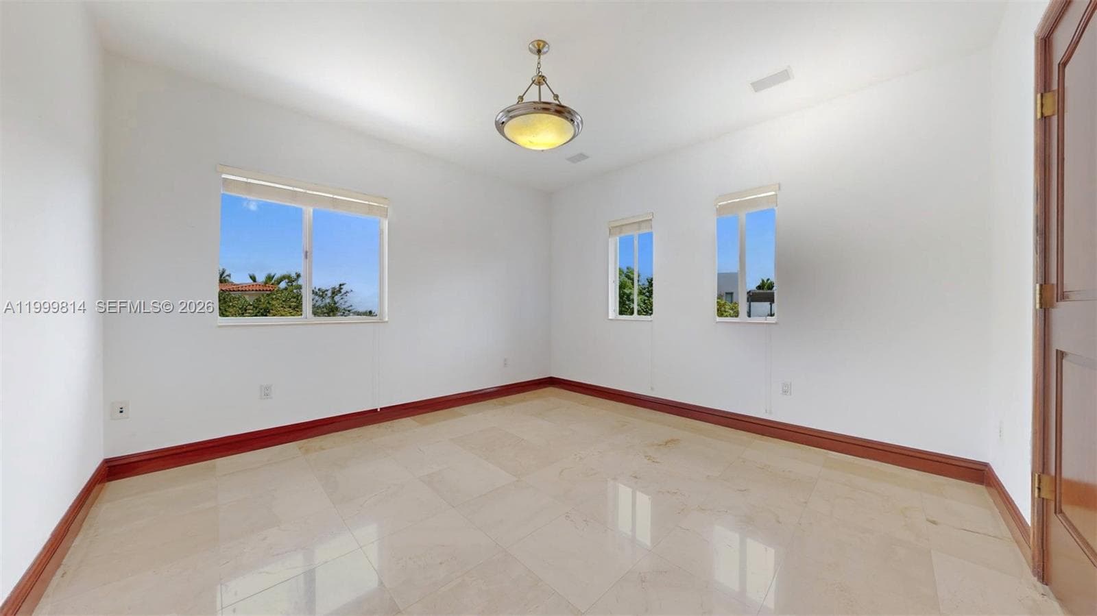 1131 Stillwater Dr, Miami Beach FL 33141 — 44