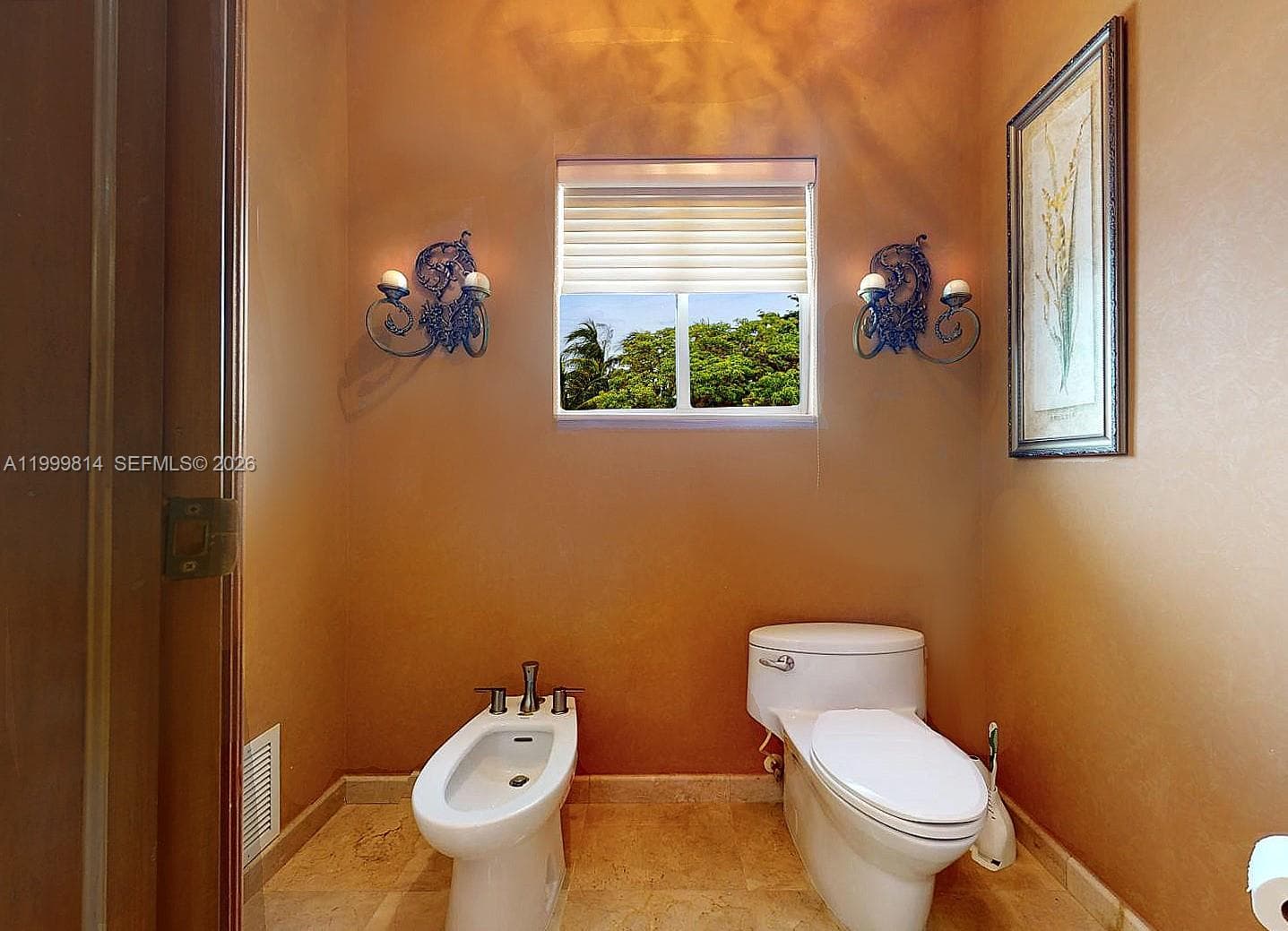1131 Stillwater Dr, Miami Beach FL 33141 — 35