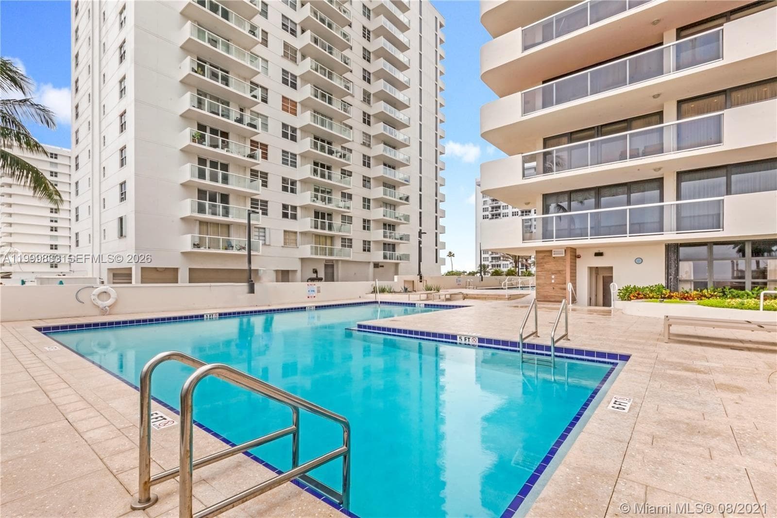 5757 Collins Ave # 1003, Miami Beach FL 33140 — 9