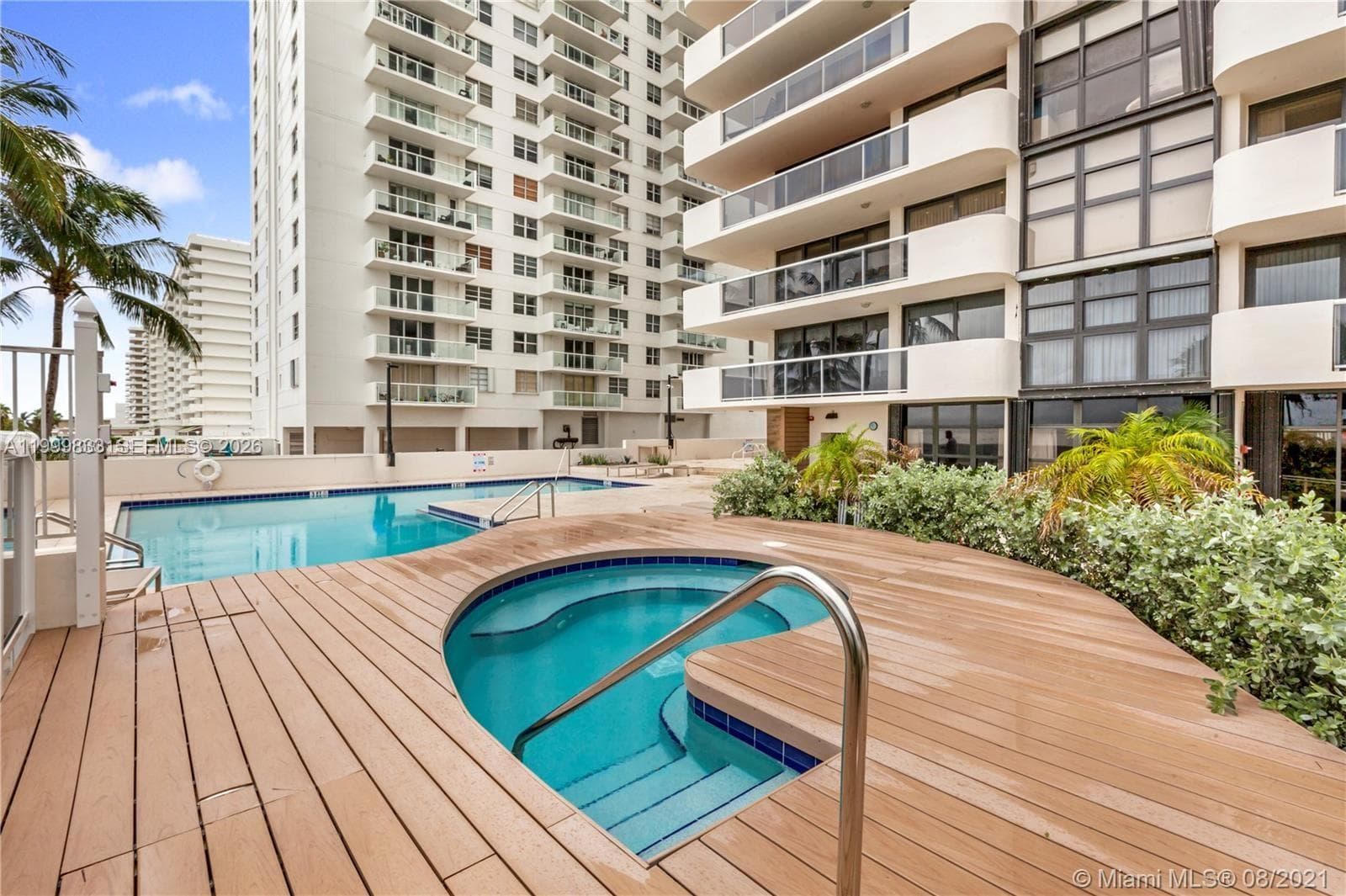 5757 Collins Ave # 1003, Miami Beach FL 33140 — 8