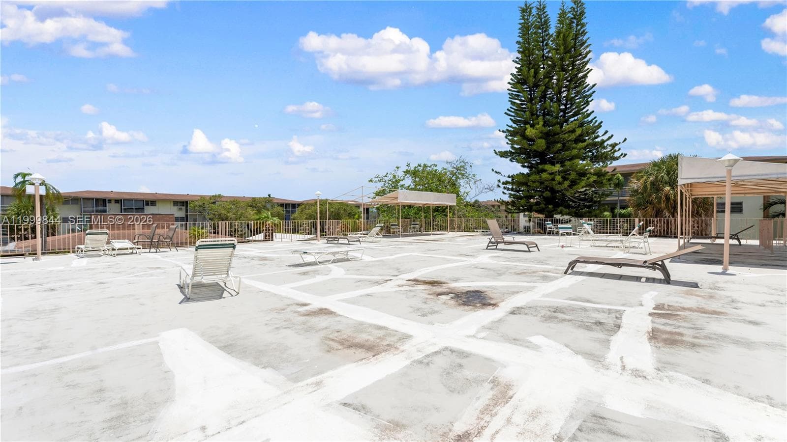 16900 NE 14th Ave # 204, Miami FL 33162 — 21