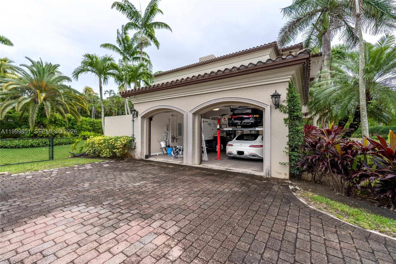 12101 Moss Ranch Rd, Pinecrest FL 33156 — 53