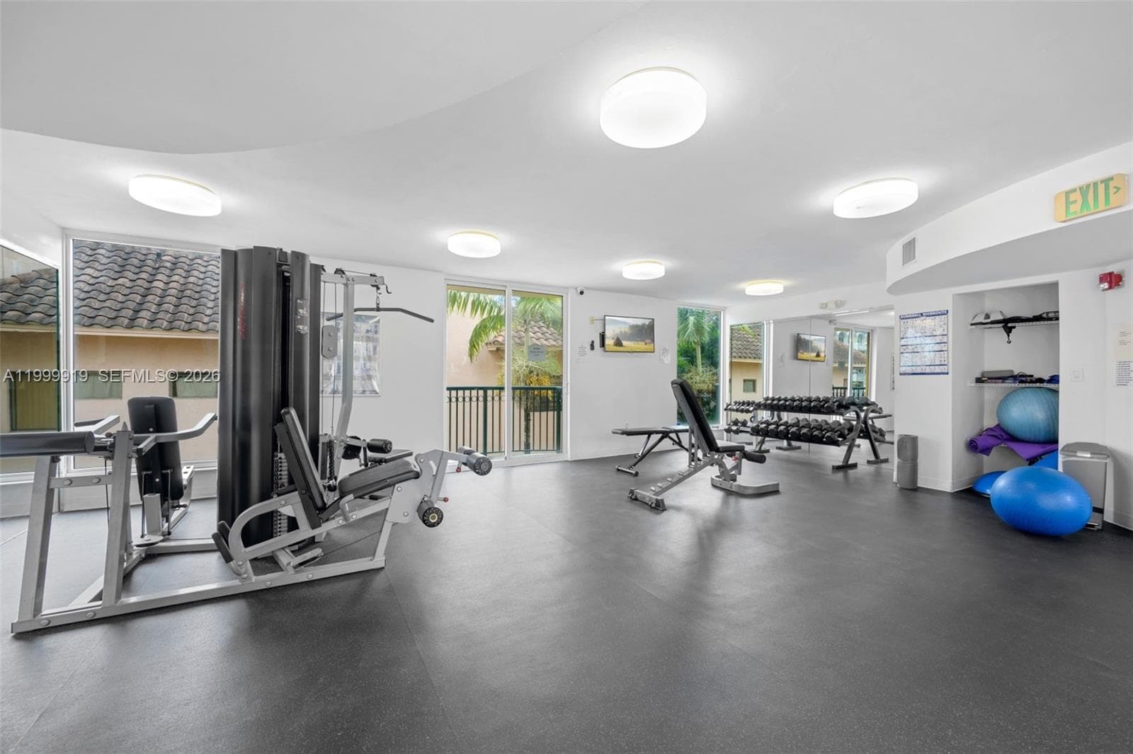 8888 Collins Ave # 105, Surfside FL 33154 — 16