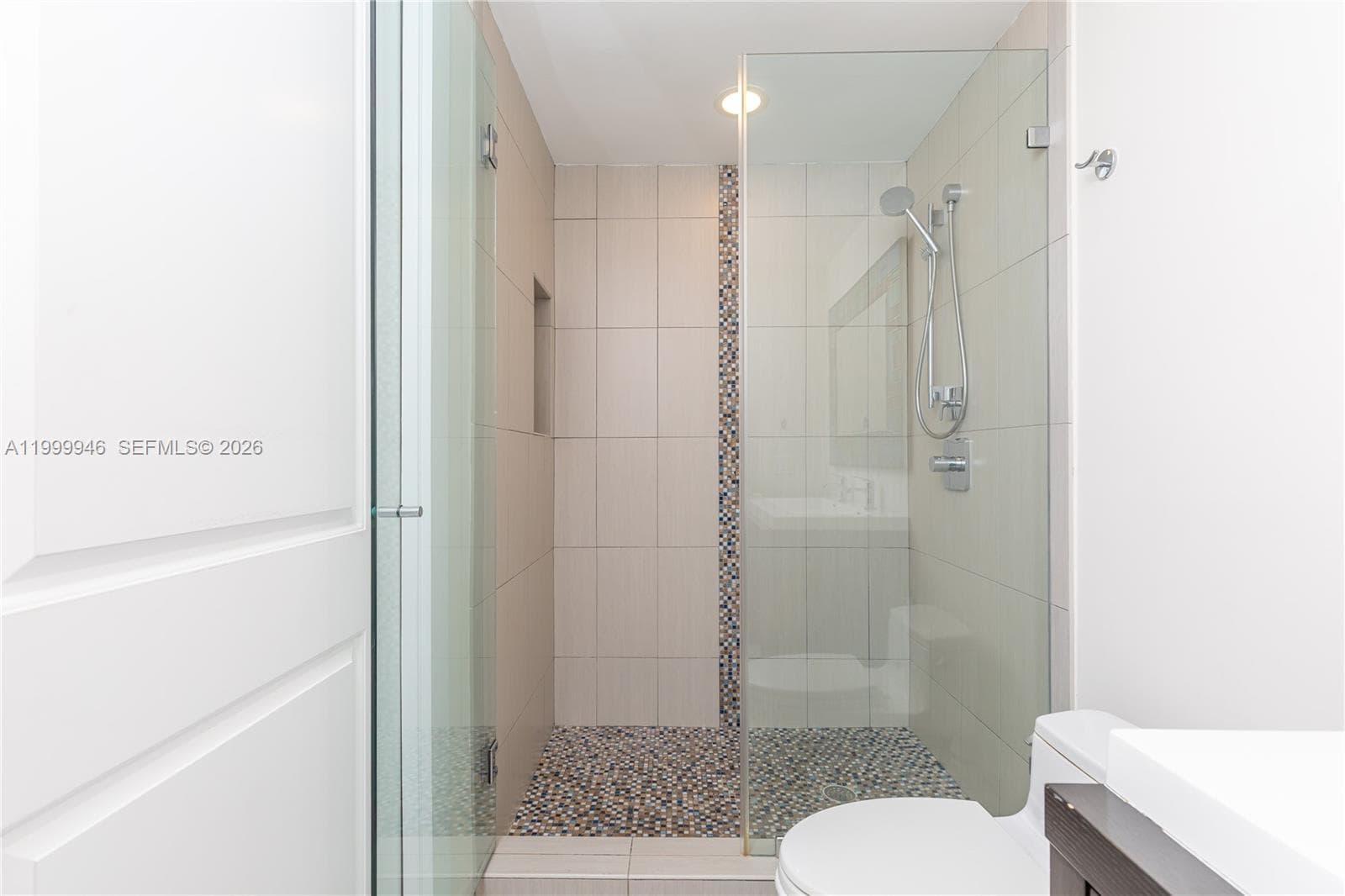 13303 SW 58th Ave, Pinecrest FL 33156 — 16
