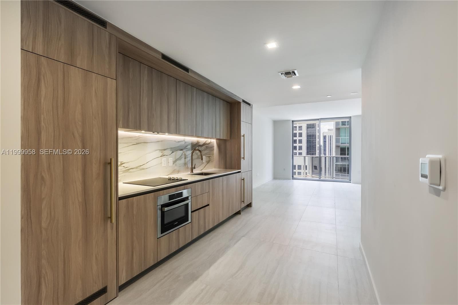 77 SE 5TH STREET # 2905, Miami FL 33131 — 26