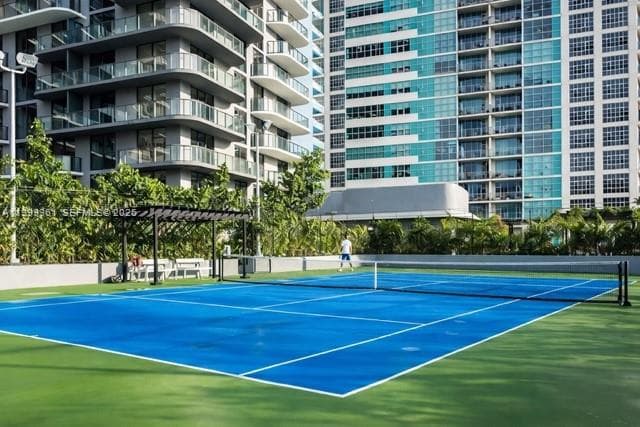 121 NE 34th St # 814, Miami FL 33137 — 14