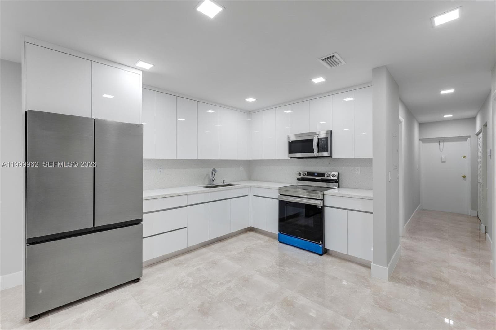 15685 SW 82nd Cir Ln # 28, Miami FL 33193 — 11