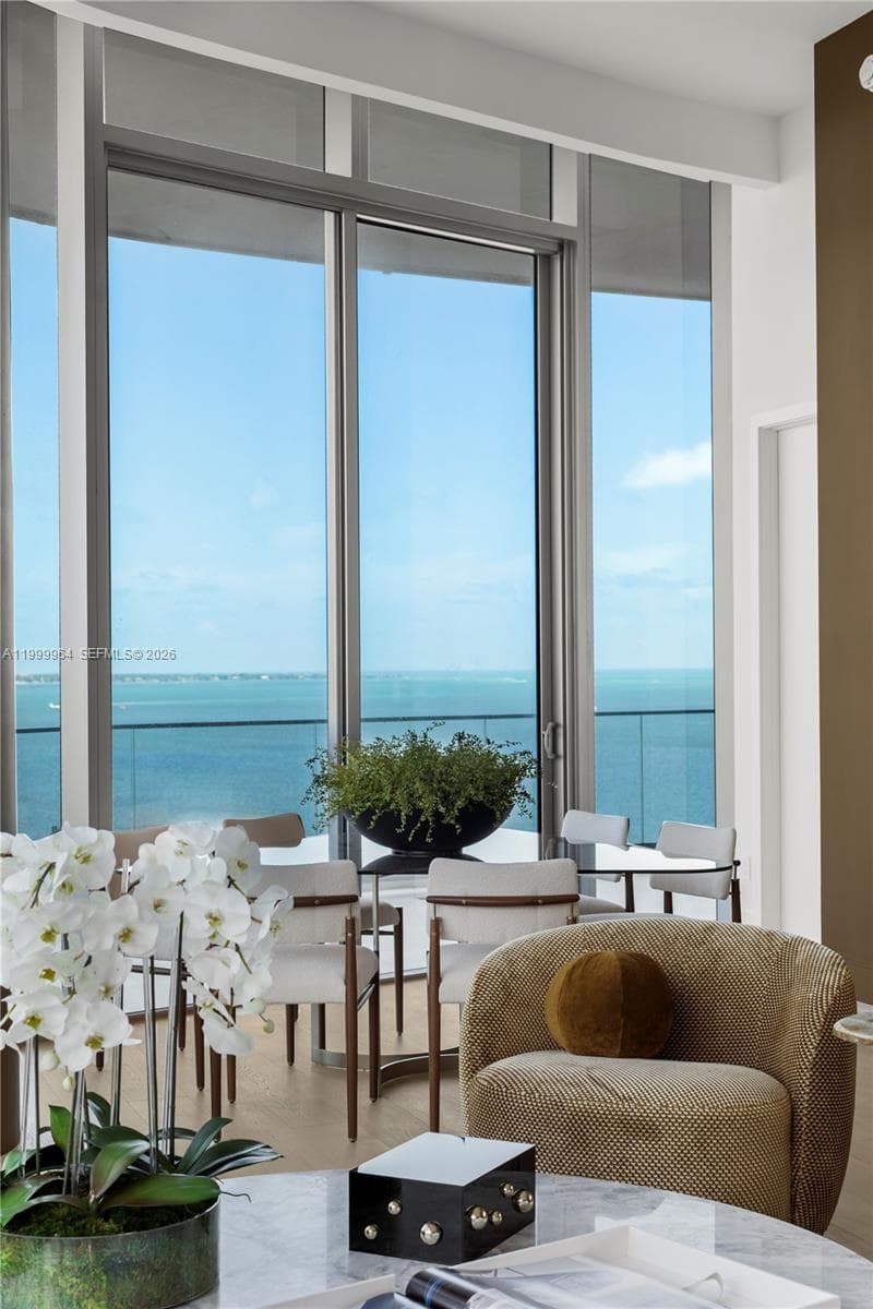 175 SE 25th Rd # 1501, Miami FL 33129 — 17