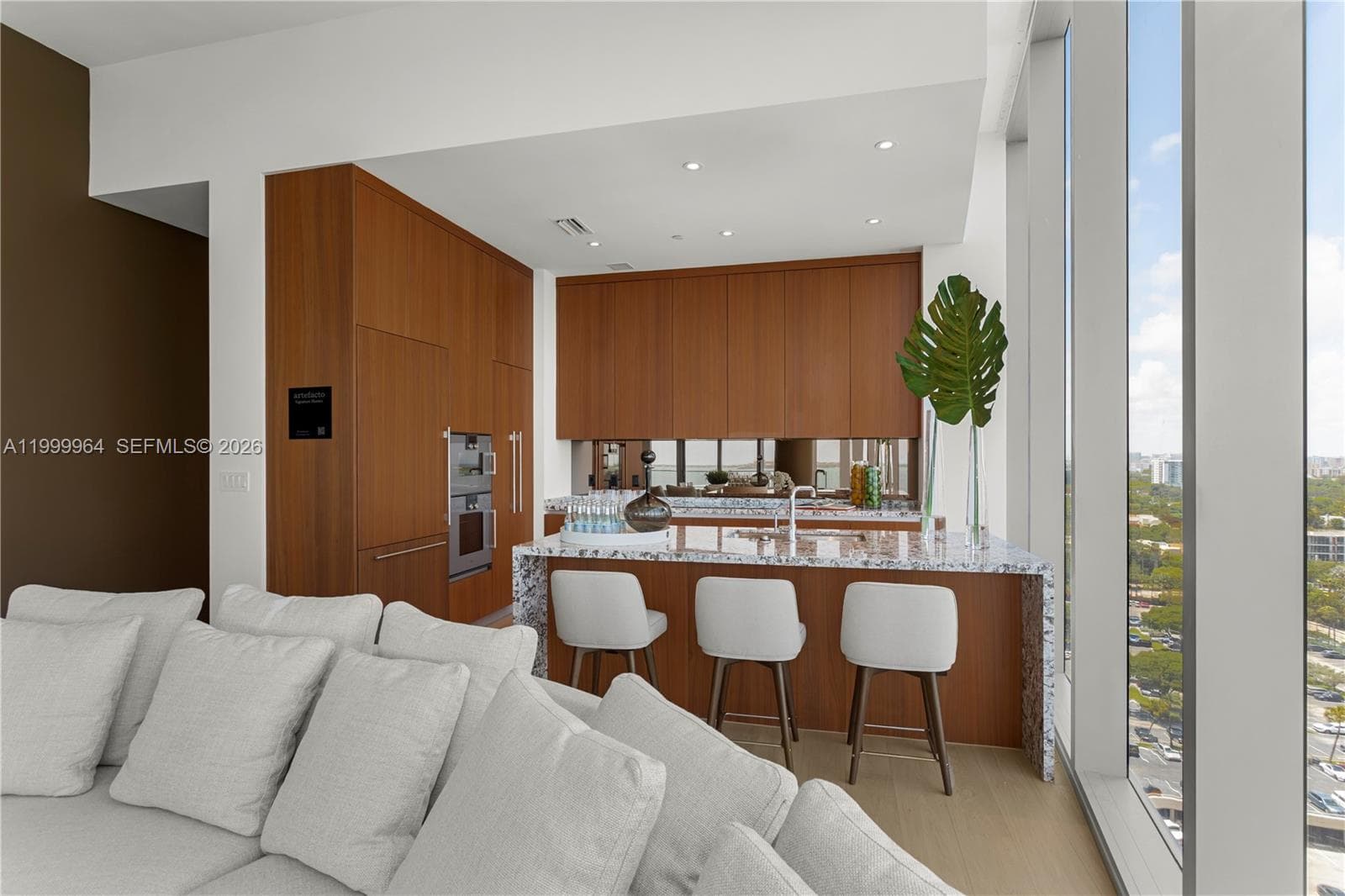 175 SE 25th Rd # 1501, Miami FL 33129 — 12