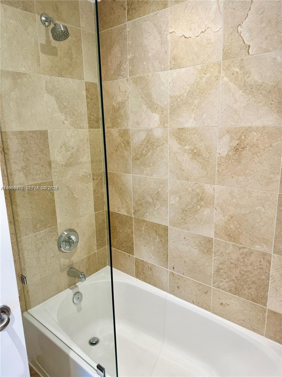 3131 NE 188th St # 1213, Aventura FL 33180 — 16