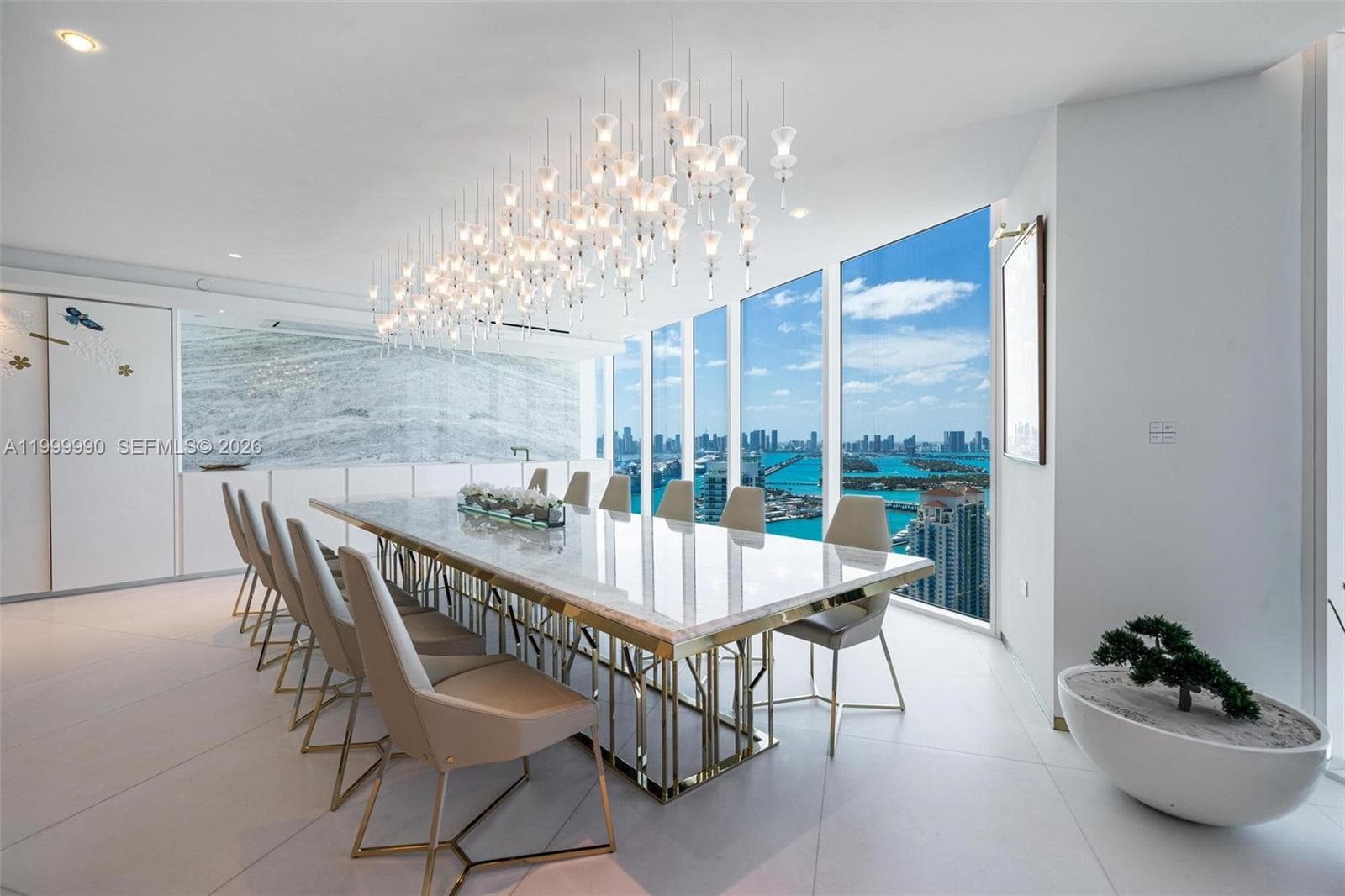 300 S Pointe Dr # 5, Miami Beach FL 33139 — 12