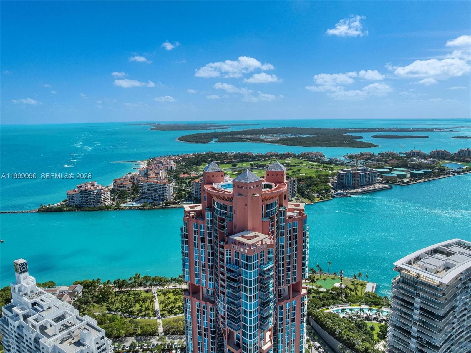 300 S Pointe Dr # 5, Miami Beach FL 33139 — 67