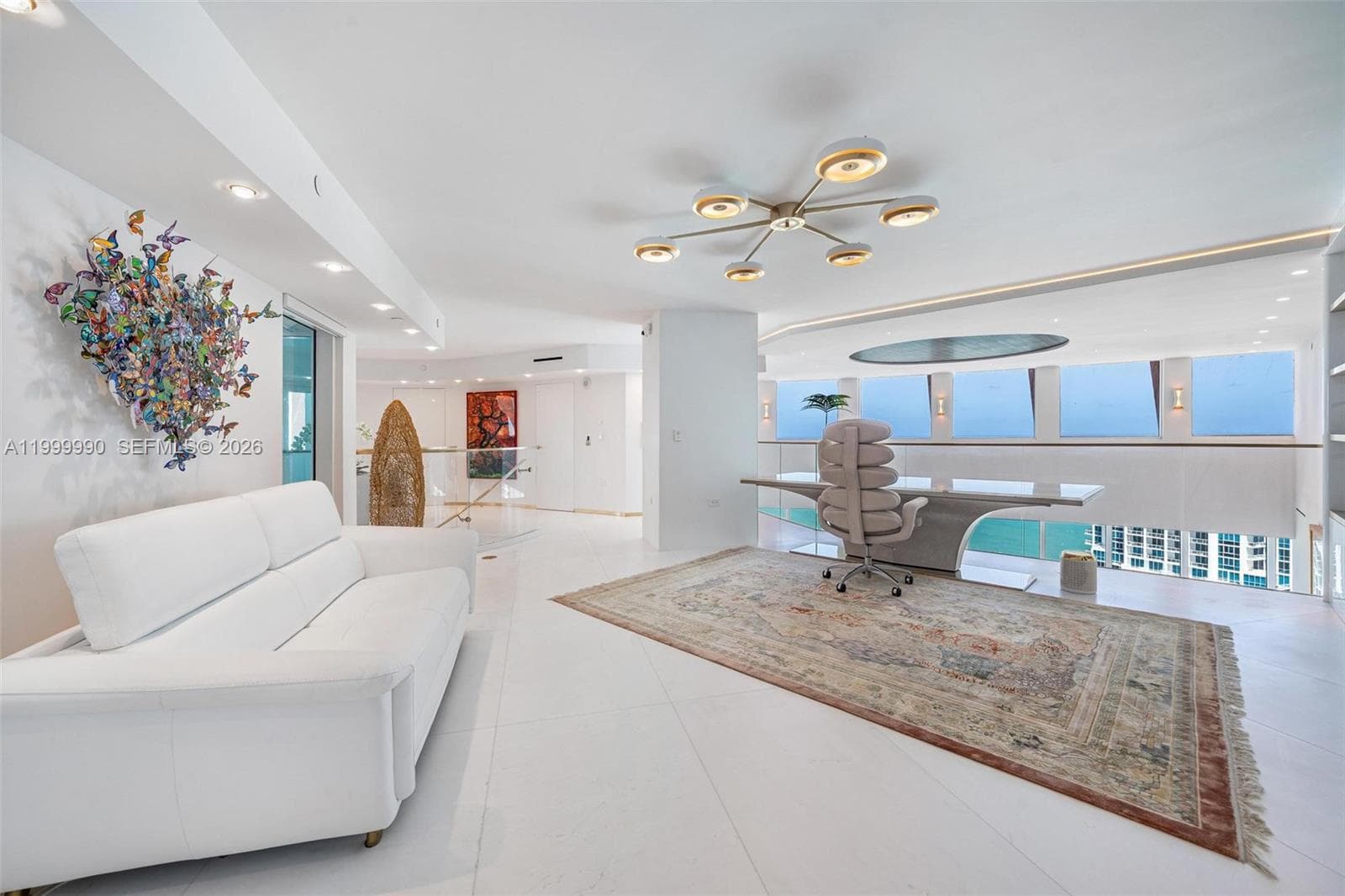 300 S Pointe Dr # 5, Miami Beach FL 33139 — 48