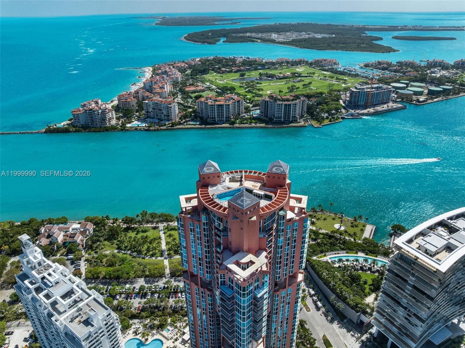 300 S Pointe Dr # 5, Miami Beach FL 33139 — 68