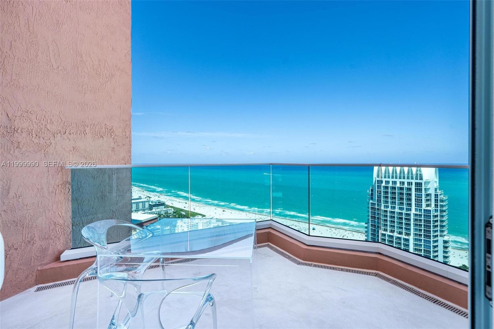 300 S Pointe Dr # 5, Miami Beach FL 33139 — 39