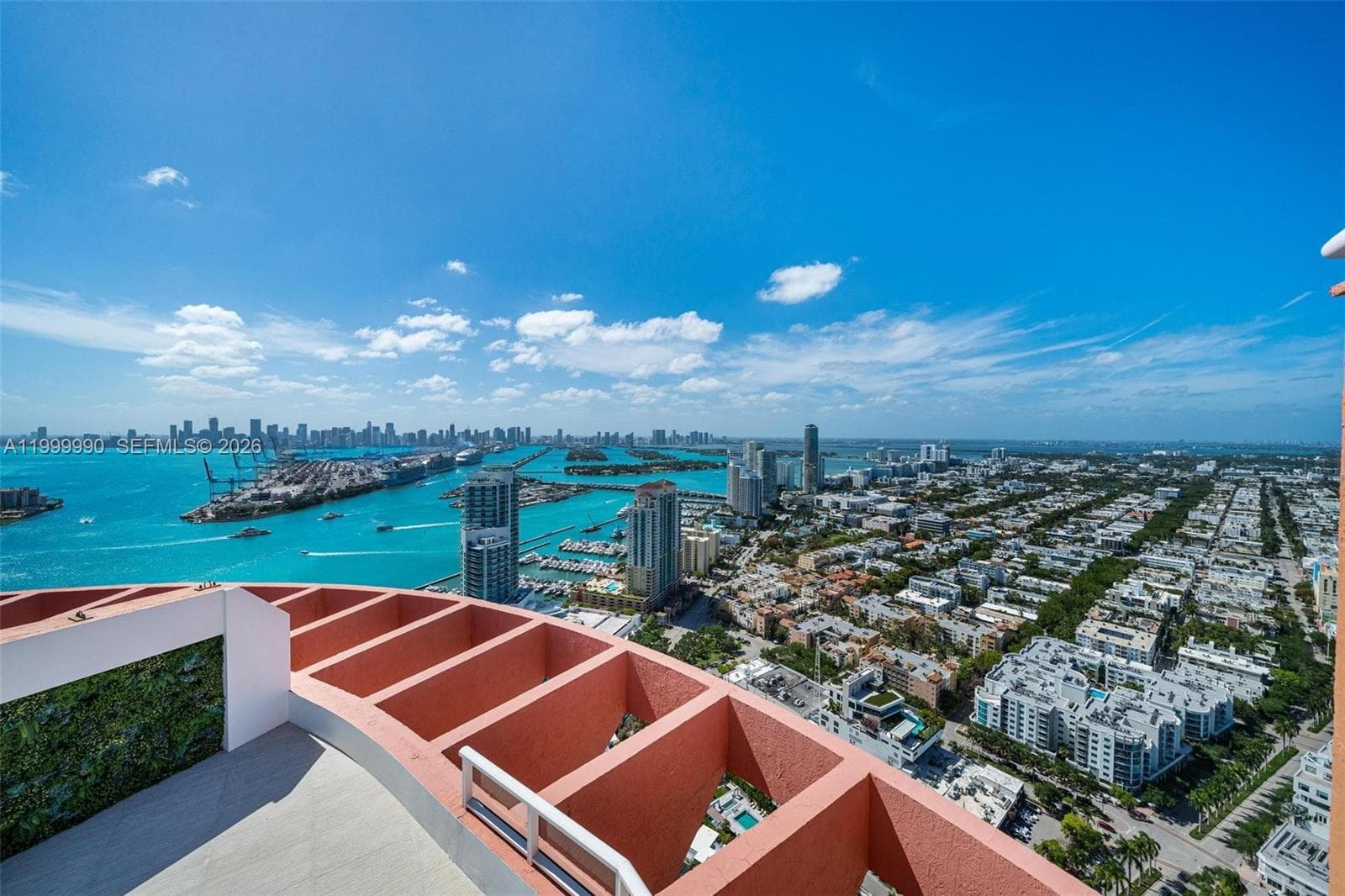 300 S Pointe Dr # 5, Miami Beach FL 33139 — 60