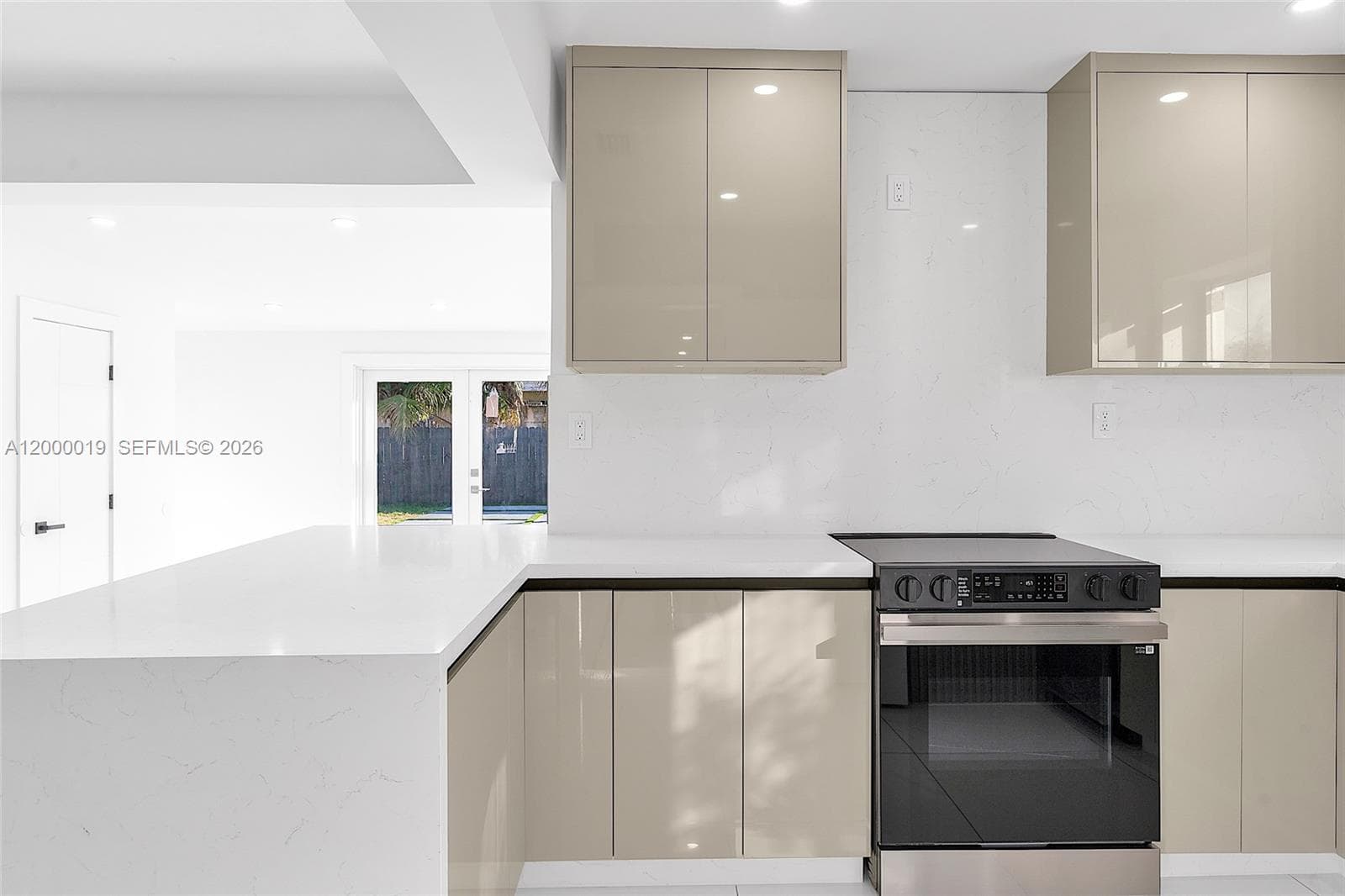6540 SW 25th St, Miami FL 33155 — 28