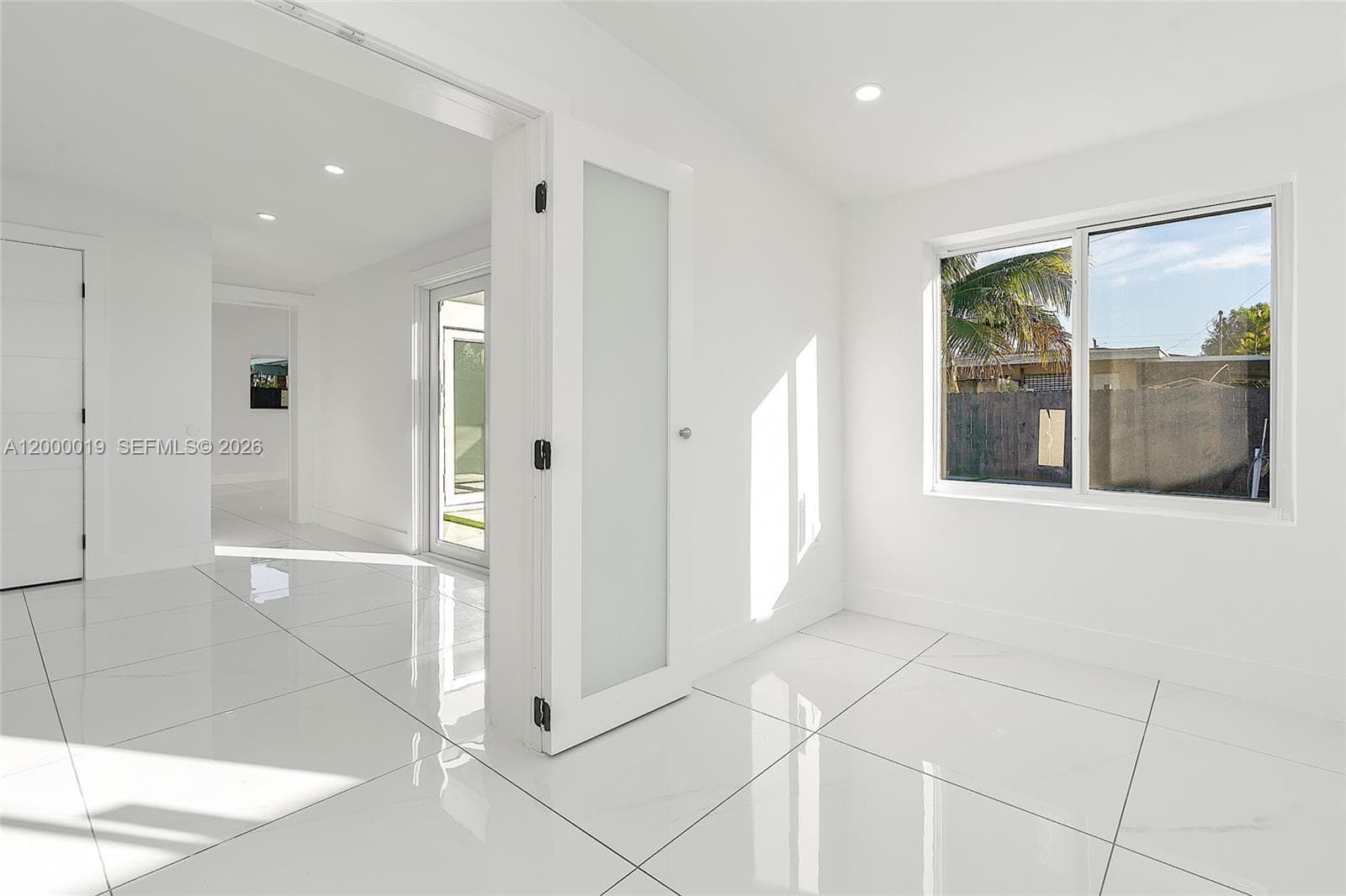 6540 SW 25th St, Miami FL 33155 — 33