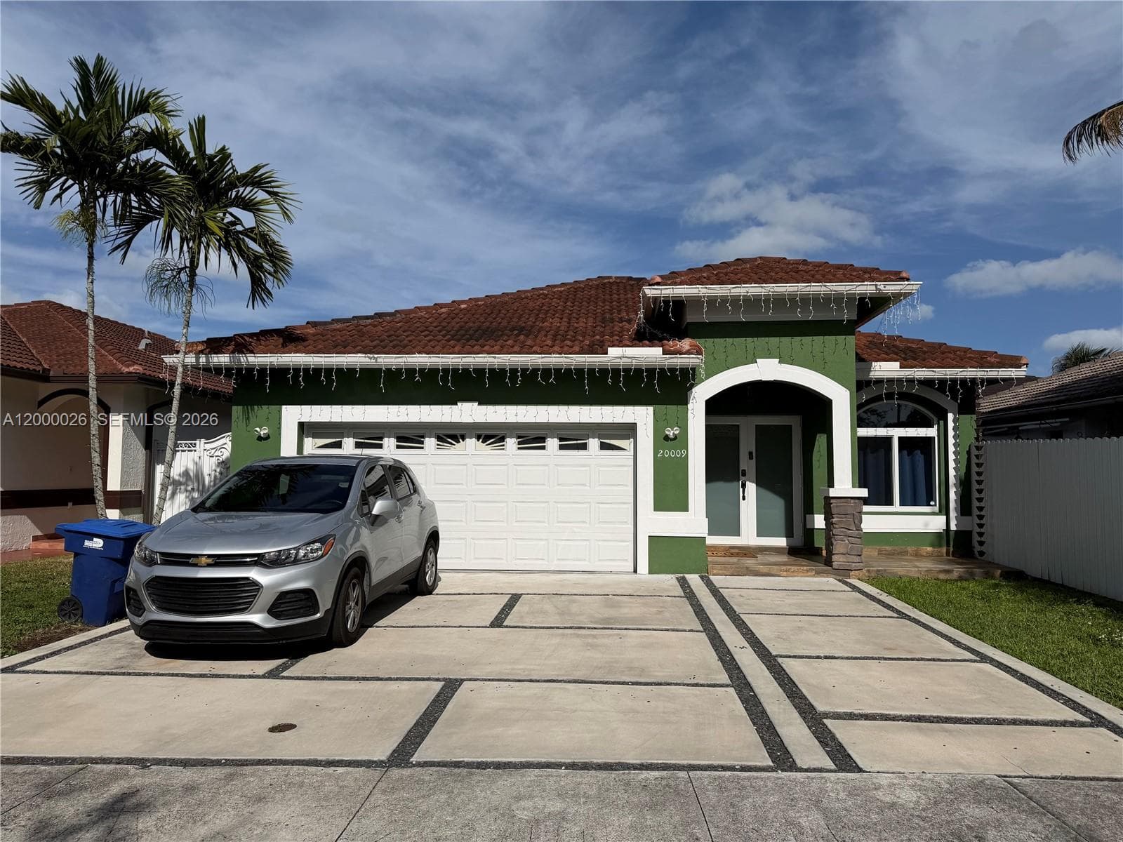 20009 NW 80th Ave, Hialeah FL 33015 — 1