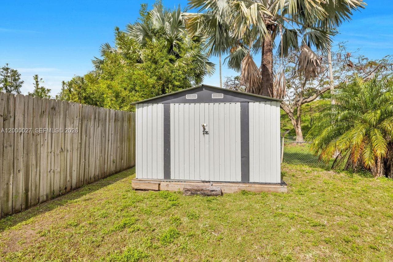 24970 SW 108th Ave, Homestead FL 33032 — 45