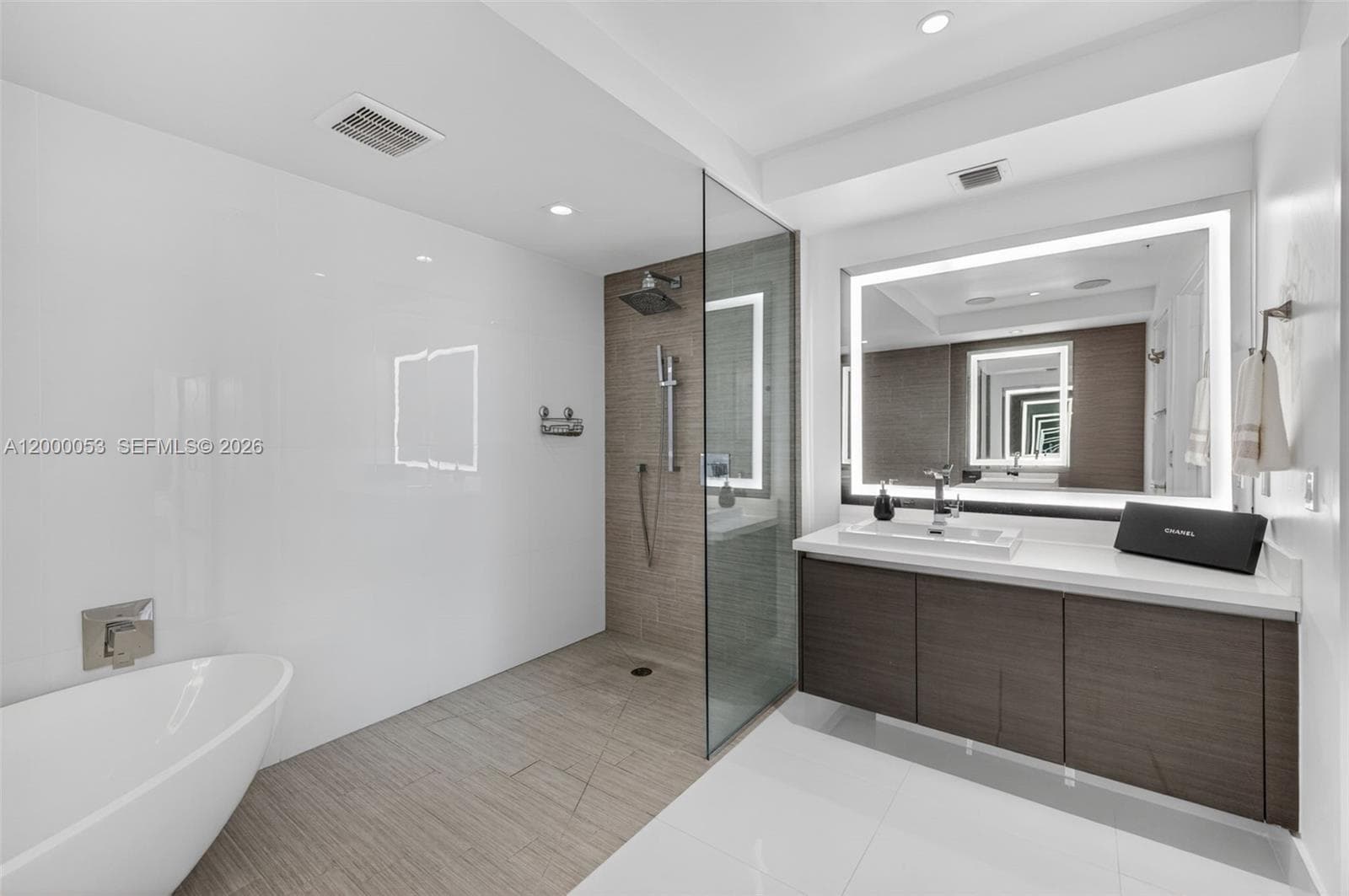 300 Sunny Isles Blvd # 807, Sunny Isles Beach FL 33160 — 45