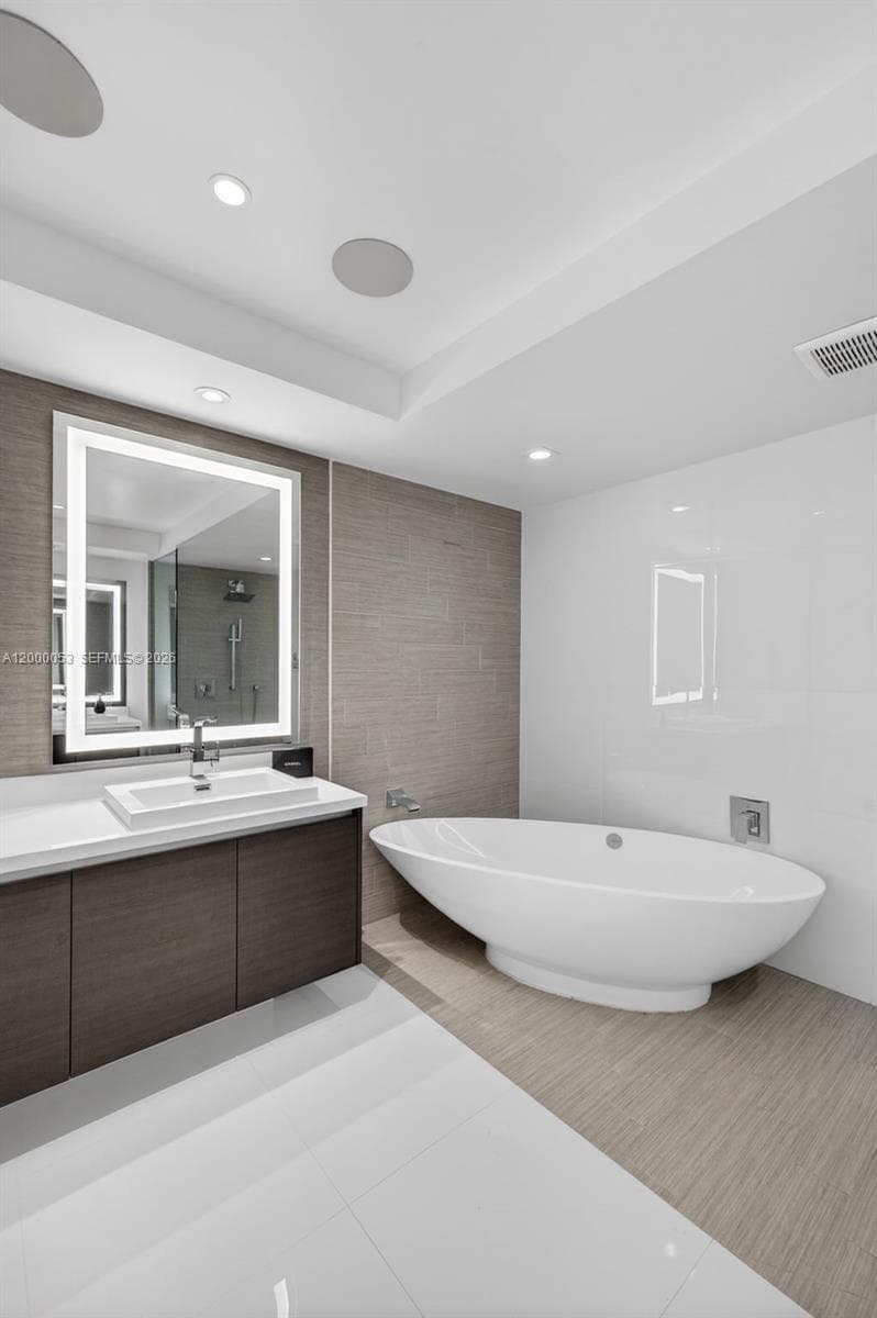 300 Sunny Isles Blvd # 807, Sunny Isles Beach FL 33160 — 44