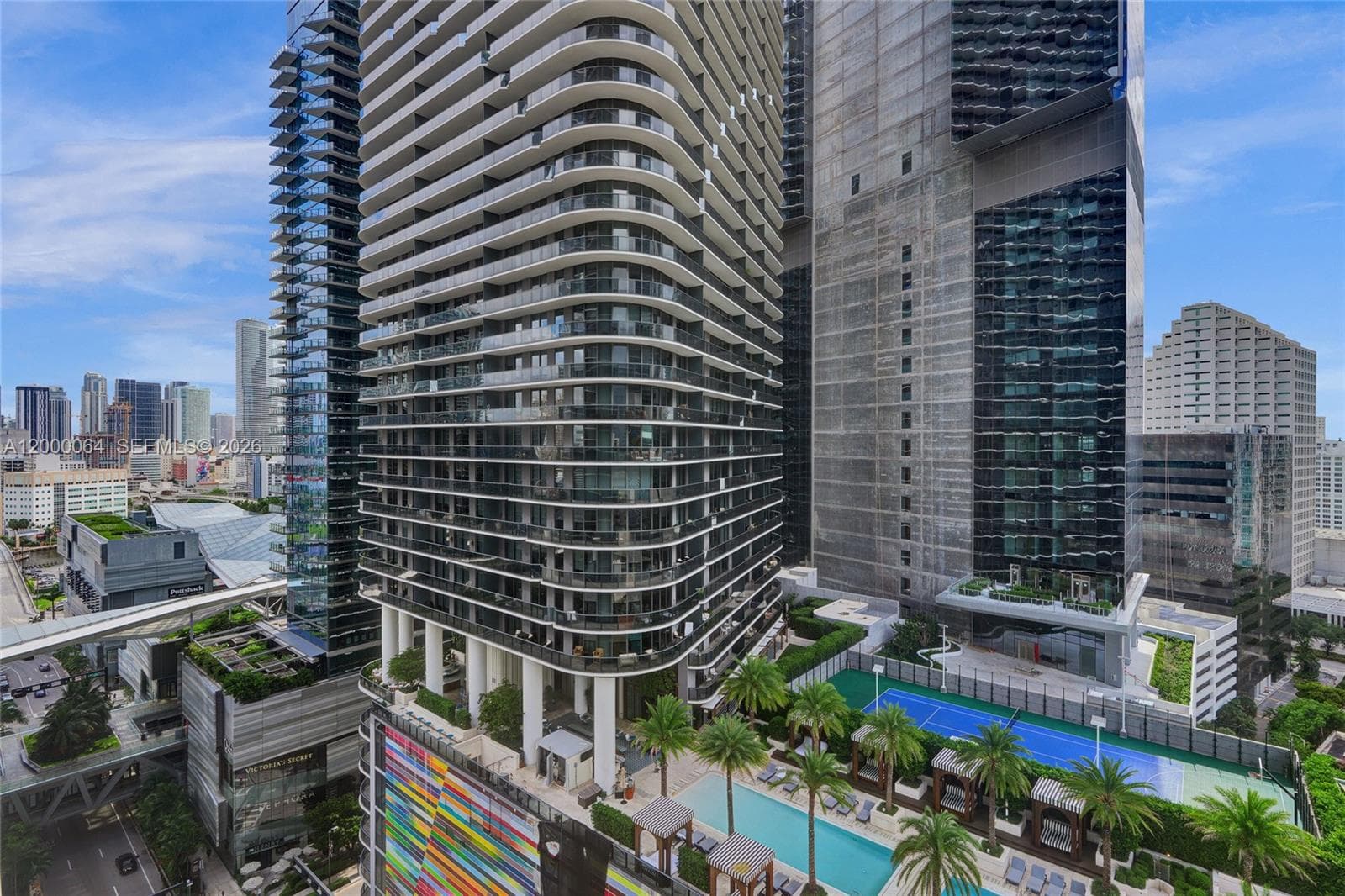45 SW 9th St # 1803, Miami FL 33130 — 30