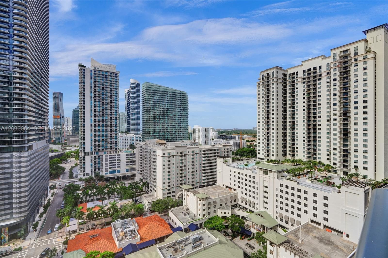 45 SW 9th St # 1803, Miami FL 33130 — 33
