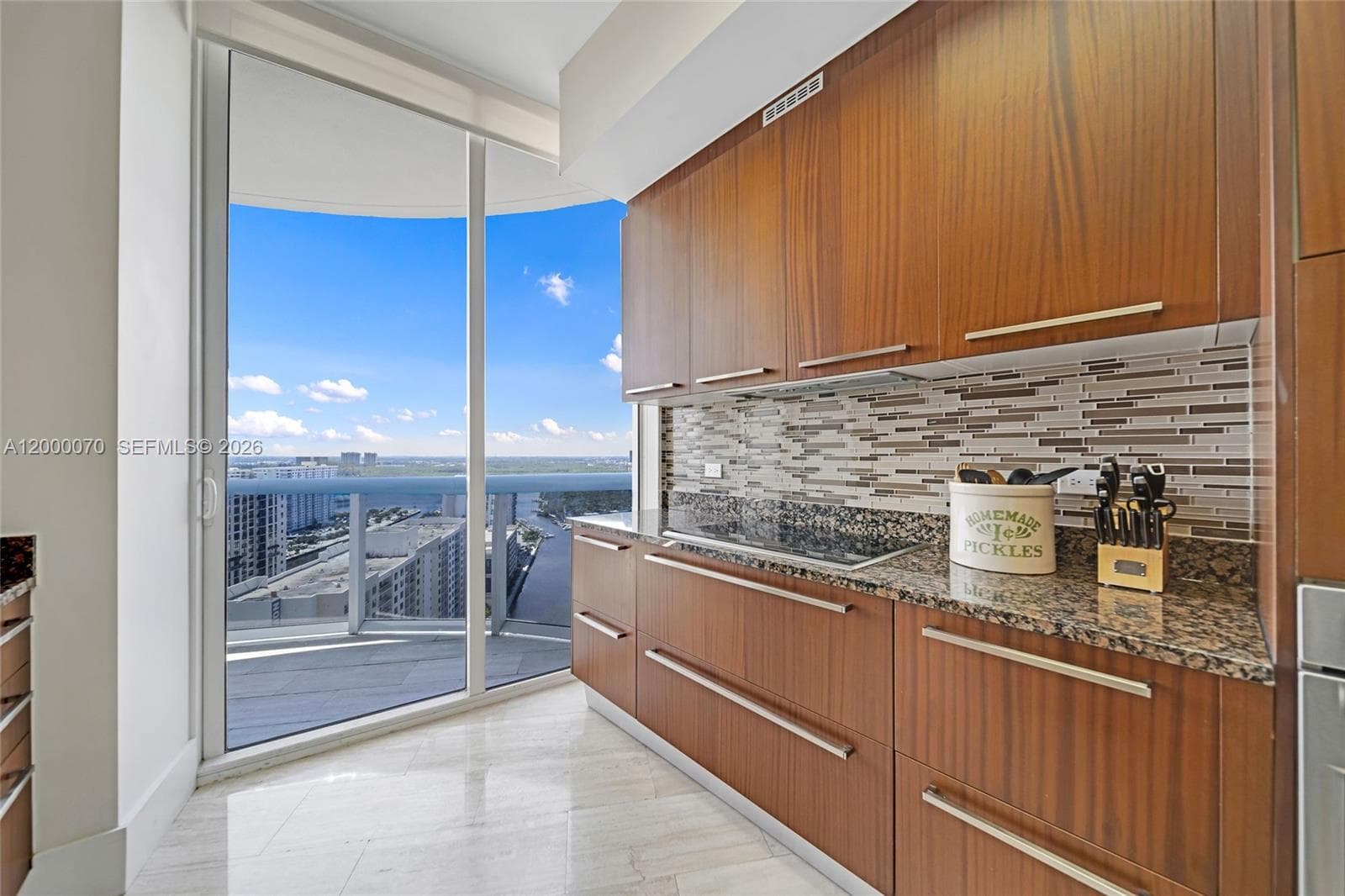 Tdr Tower I Condo, Sunny Isles Beach, FL — 4