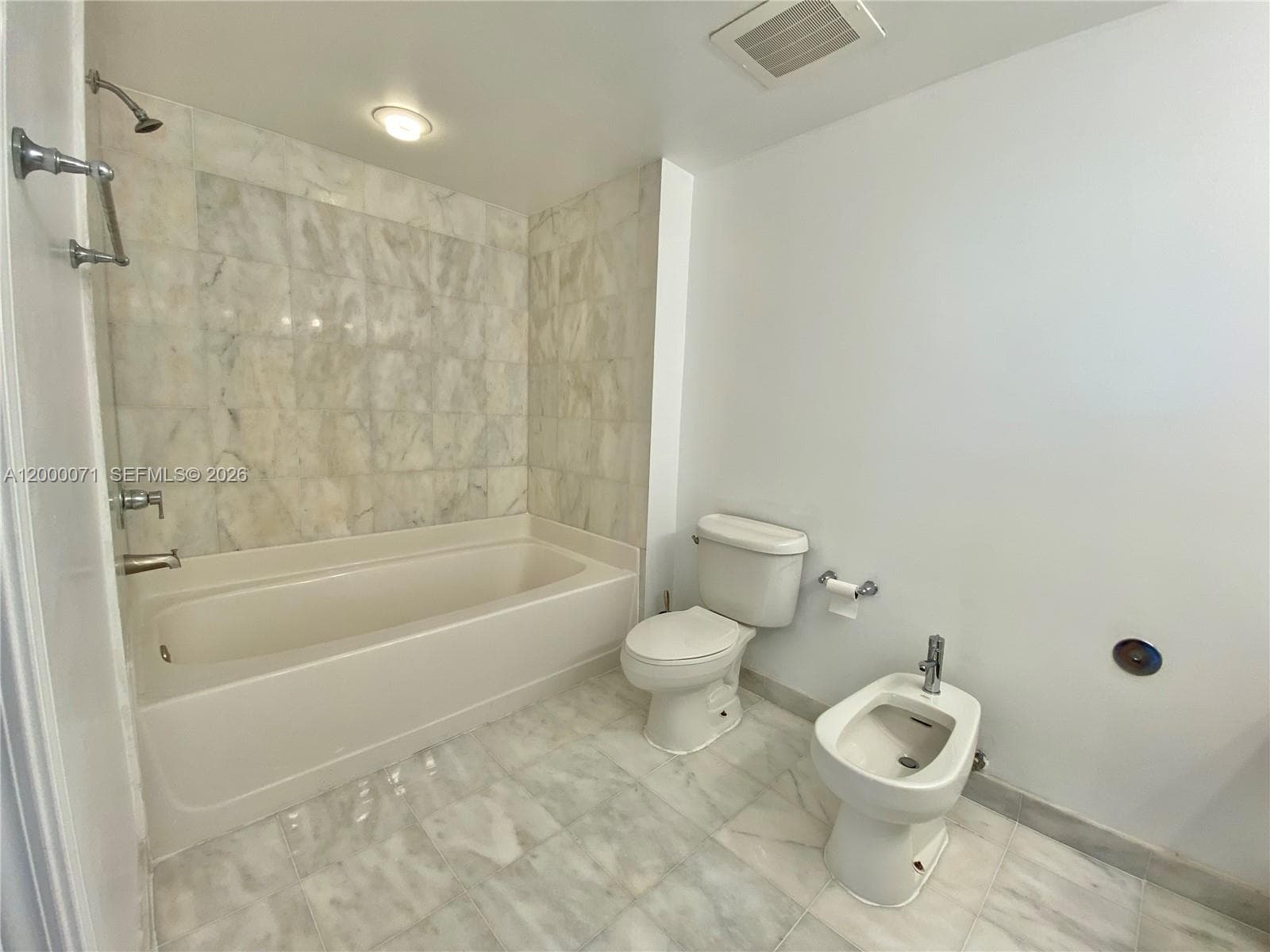 601 NE 36th St # 1103, Miami FL 33137 — 10