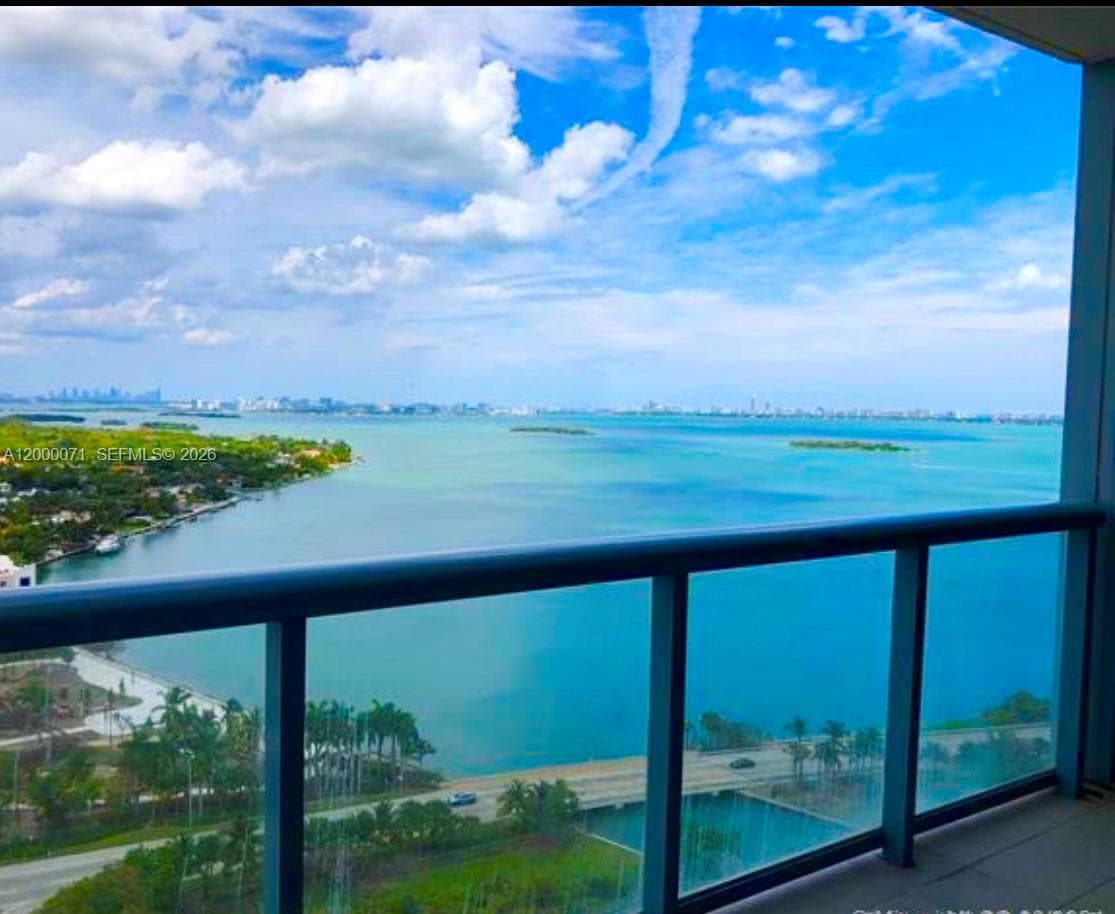 601 NE 36th St # 1103, Miami FL 33137 — 8