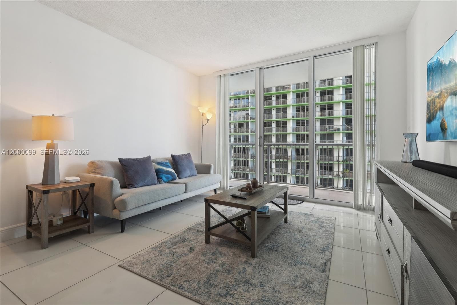 1750 N Bayshore Dr # 2805, Miami FL 33137 — 6