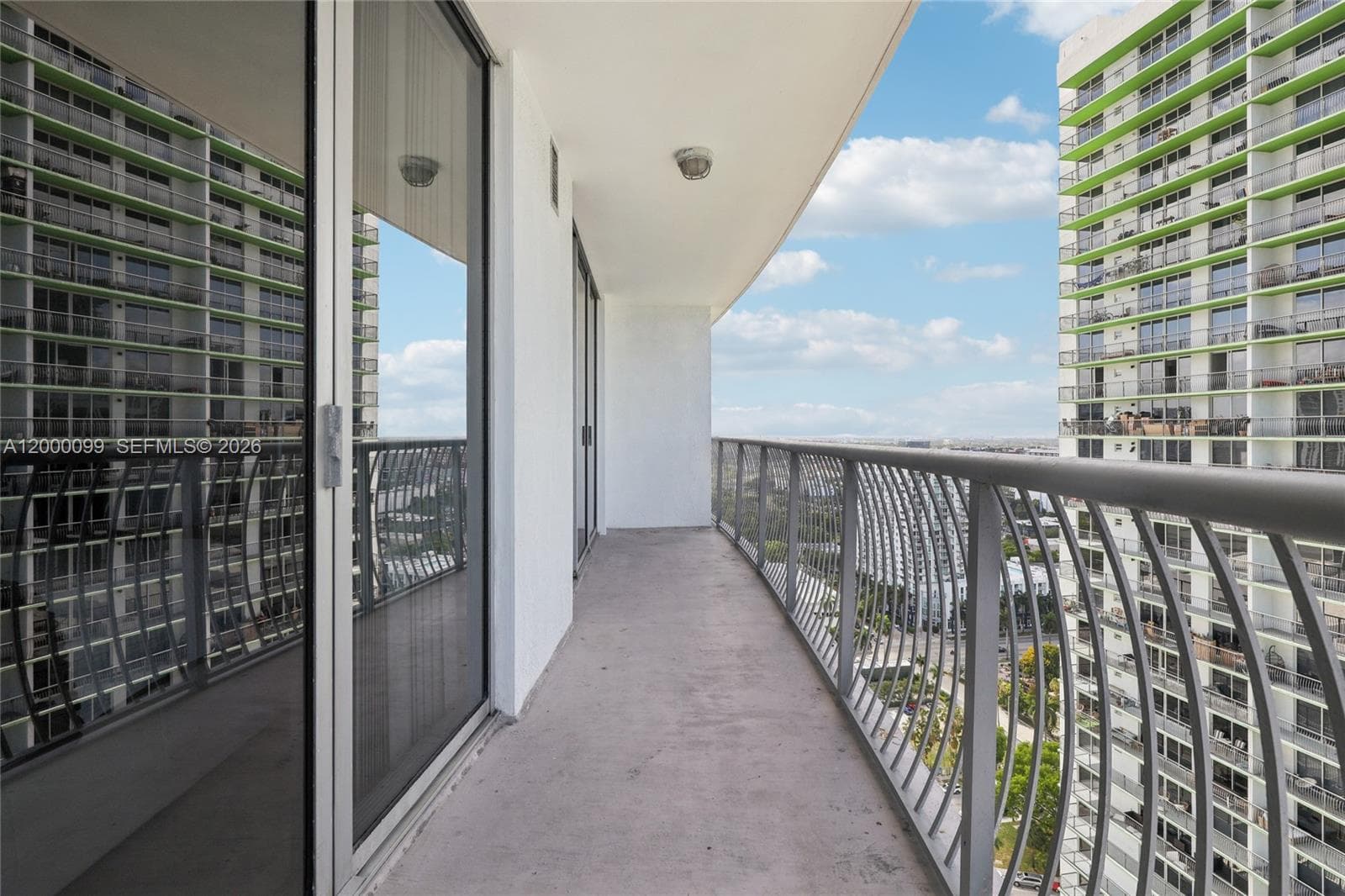 1750 N Bayshore Dr # 2805, Miami FL 33137 — 33