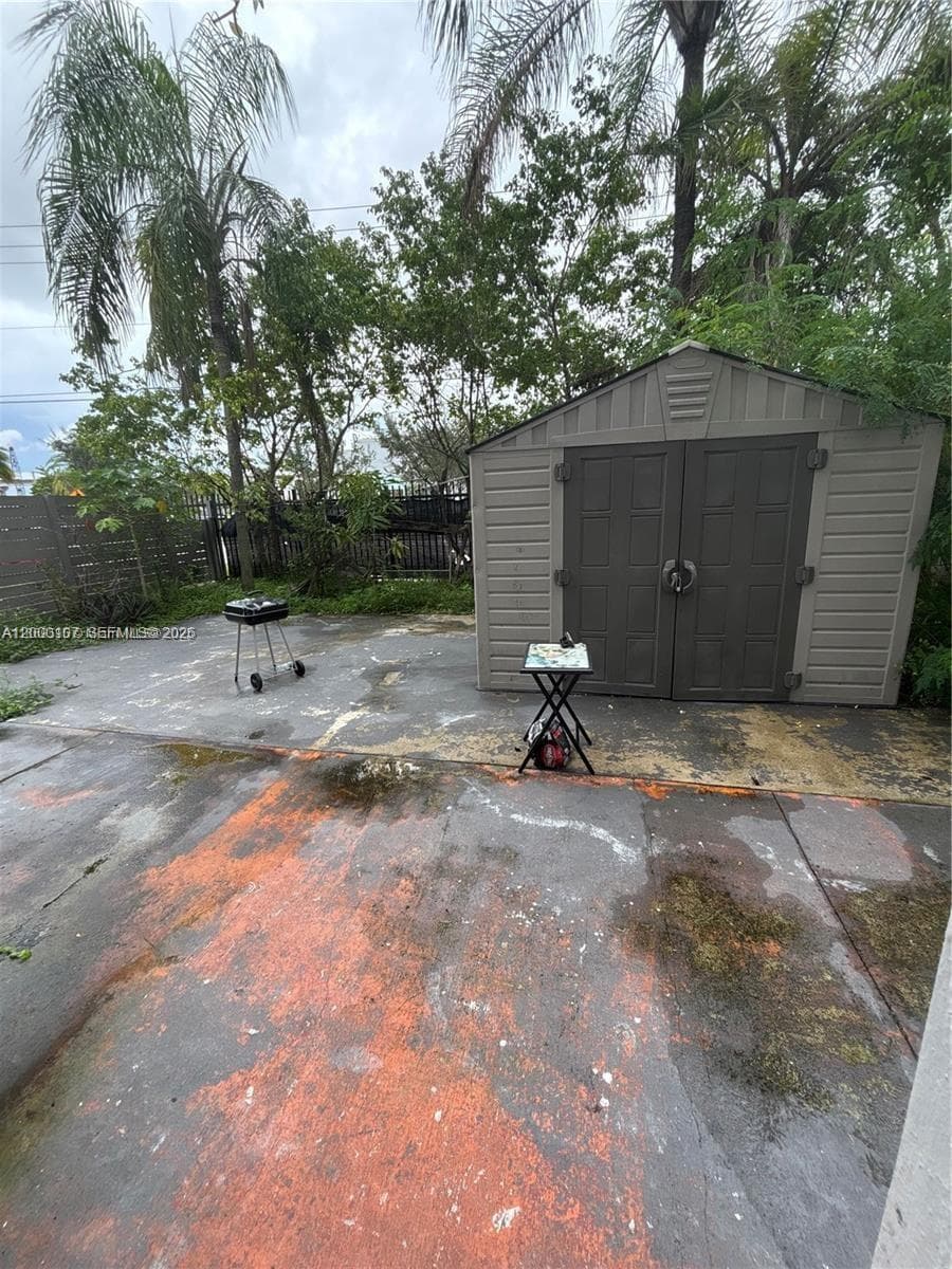 16450 NW 2nd Ave # 109, Miami FL 33169 — 9